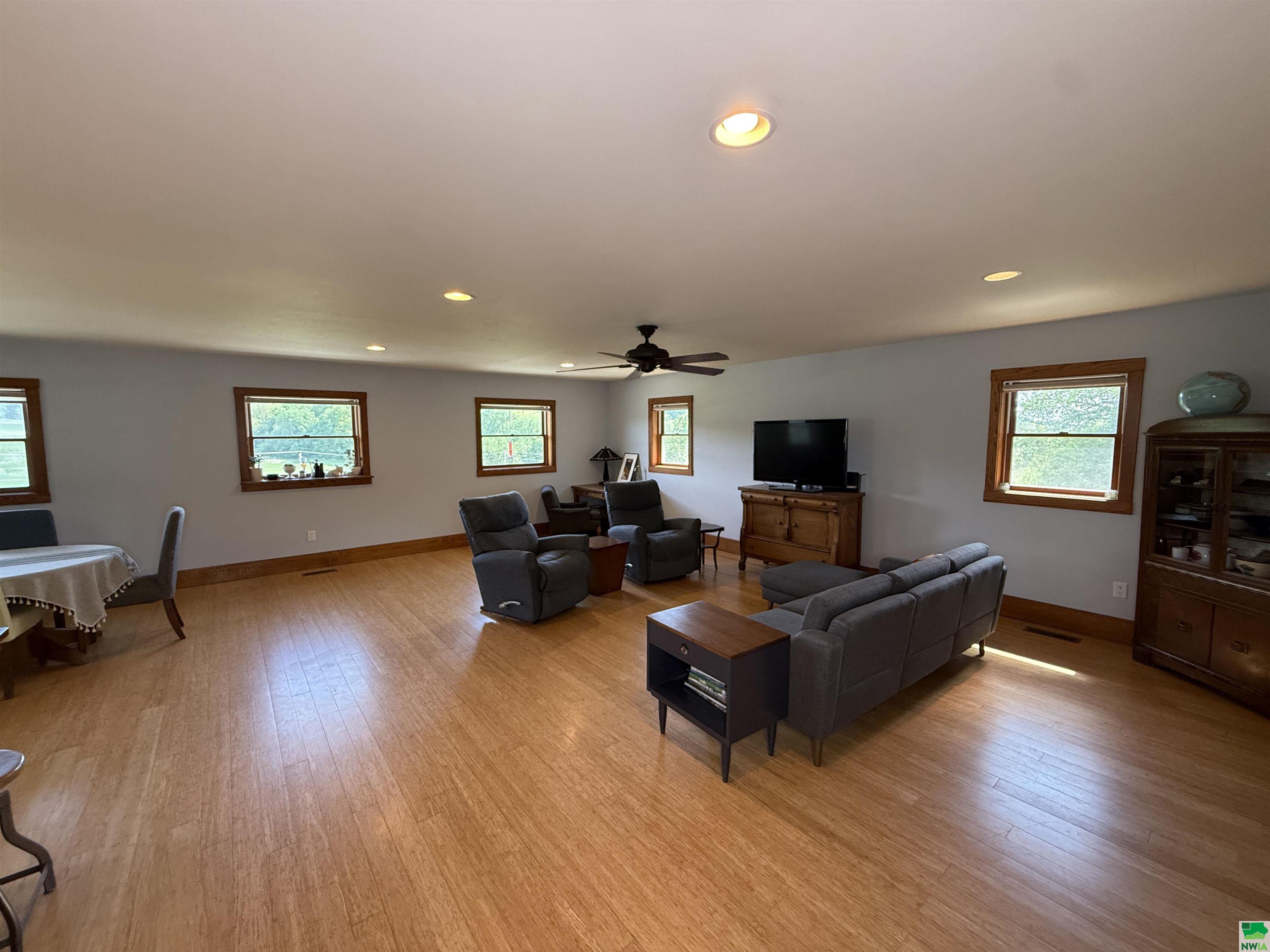 MLS #828721