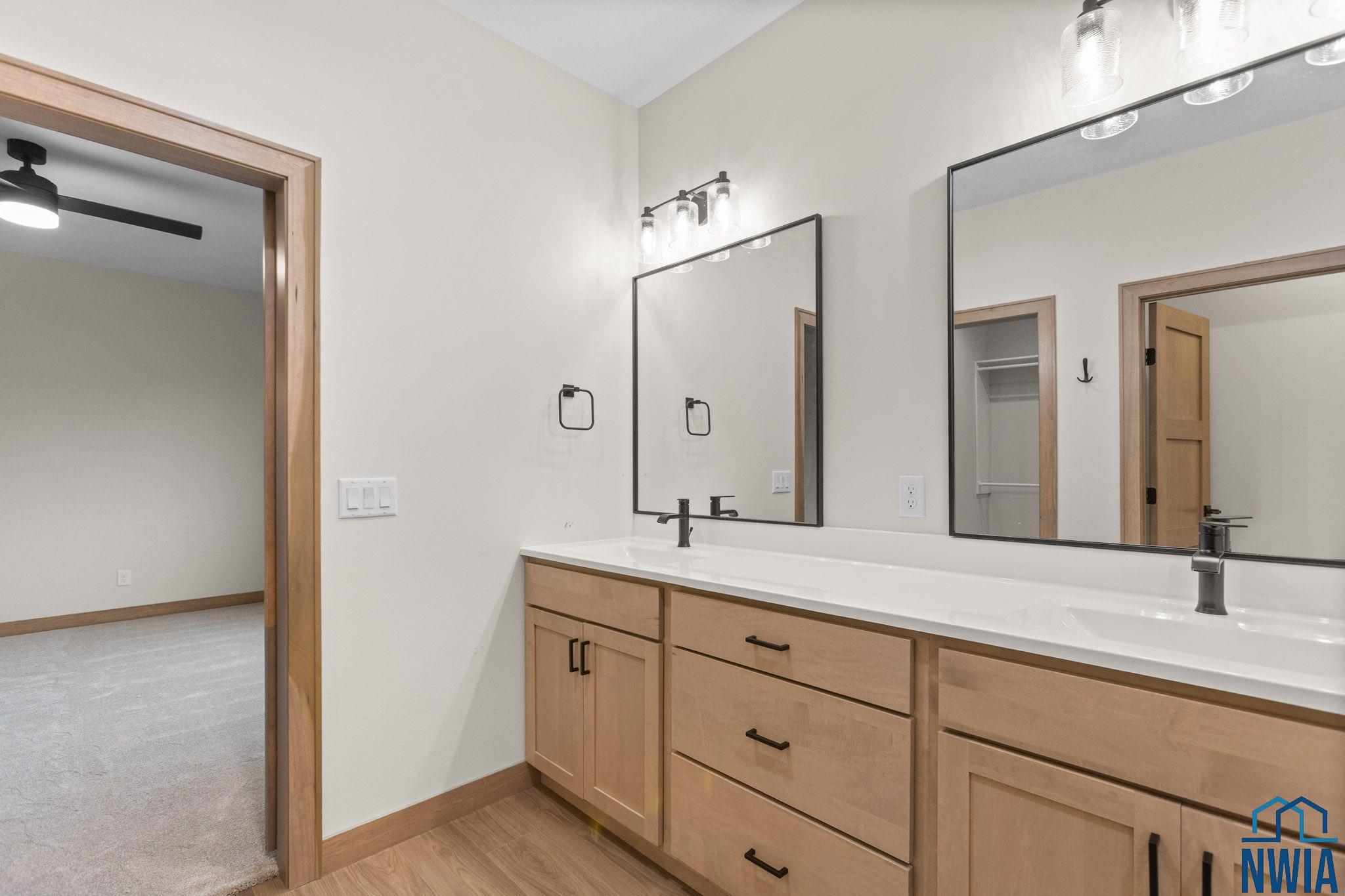 MLS #828725