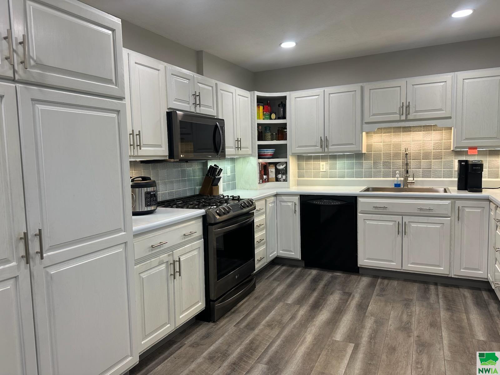 MLS #828727