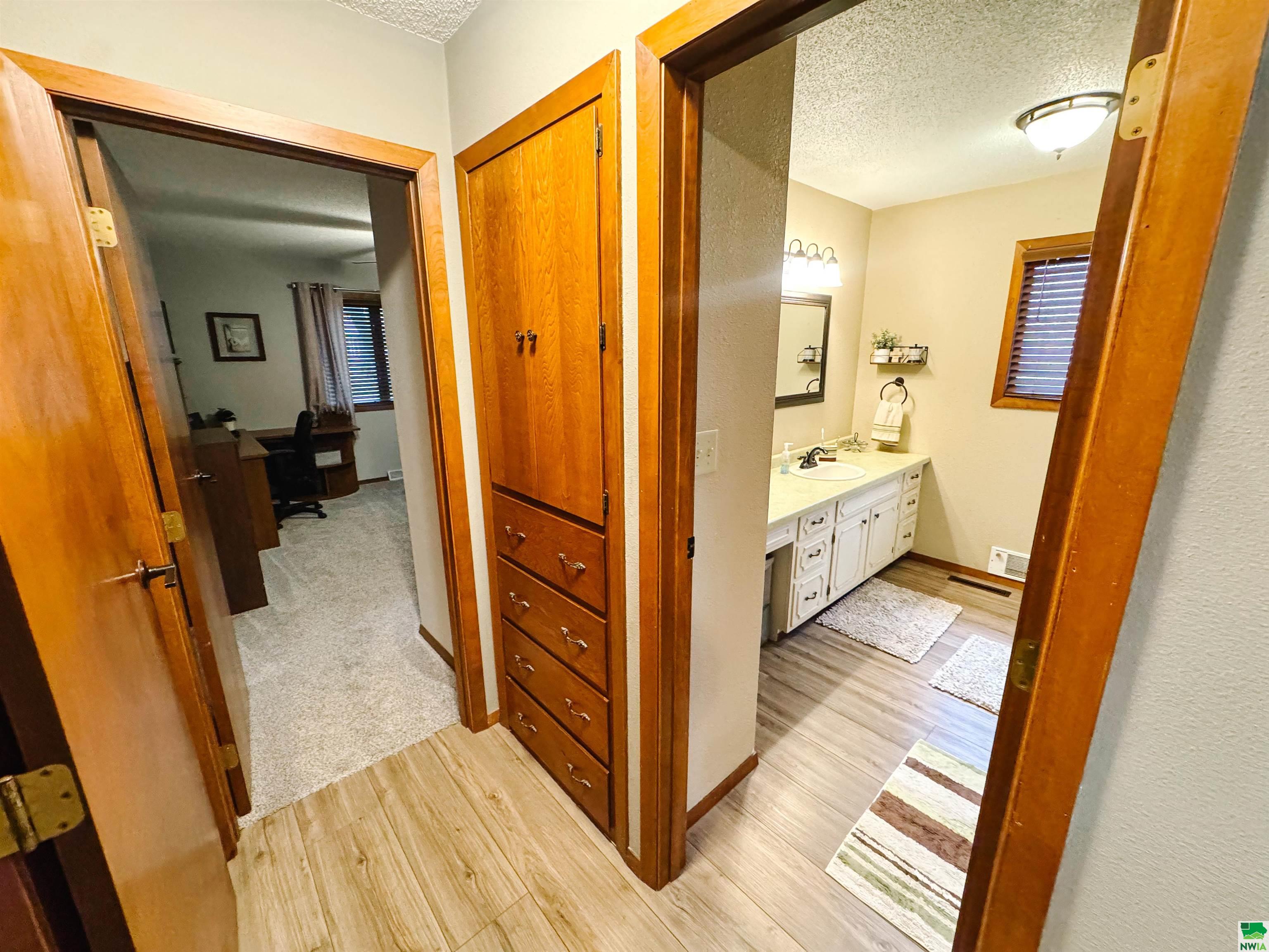 MLS #828745