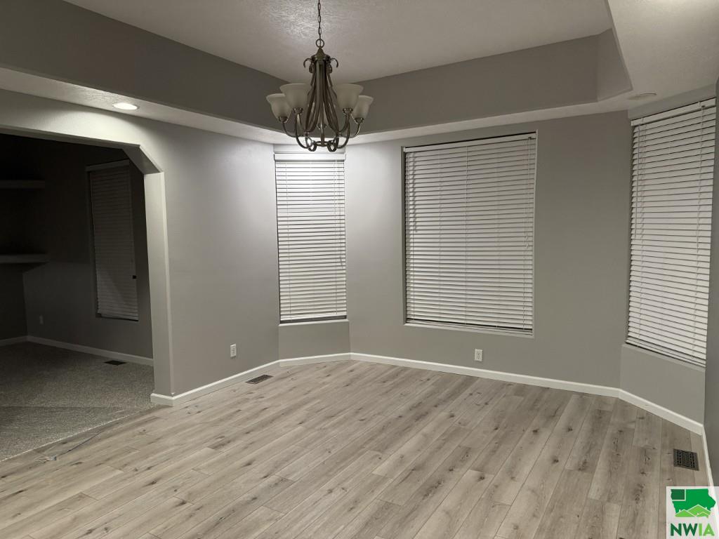 MLS #828759