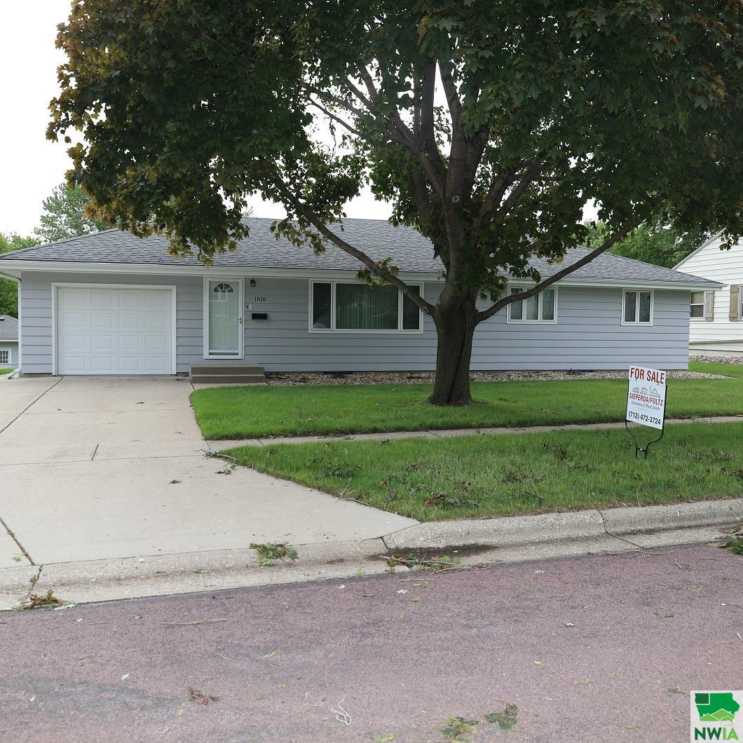 1010 Marshall St S, Rock Rapids, IA 51246 