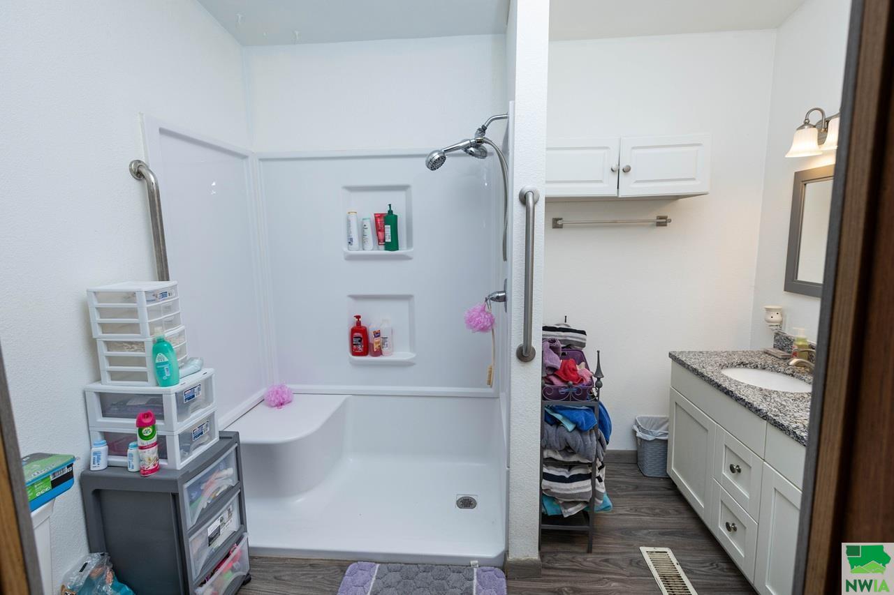 MLS #828772