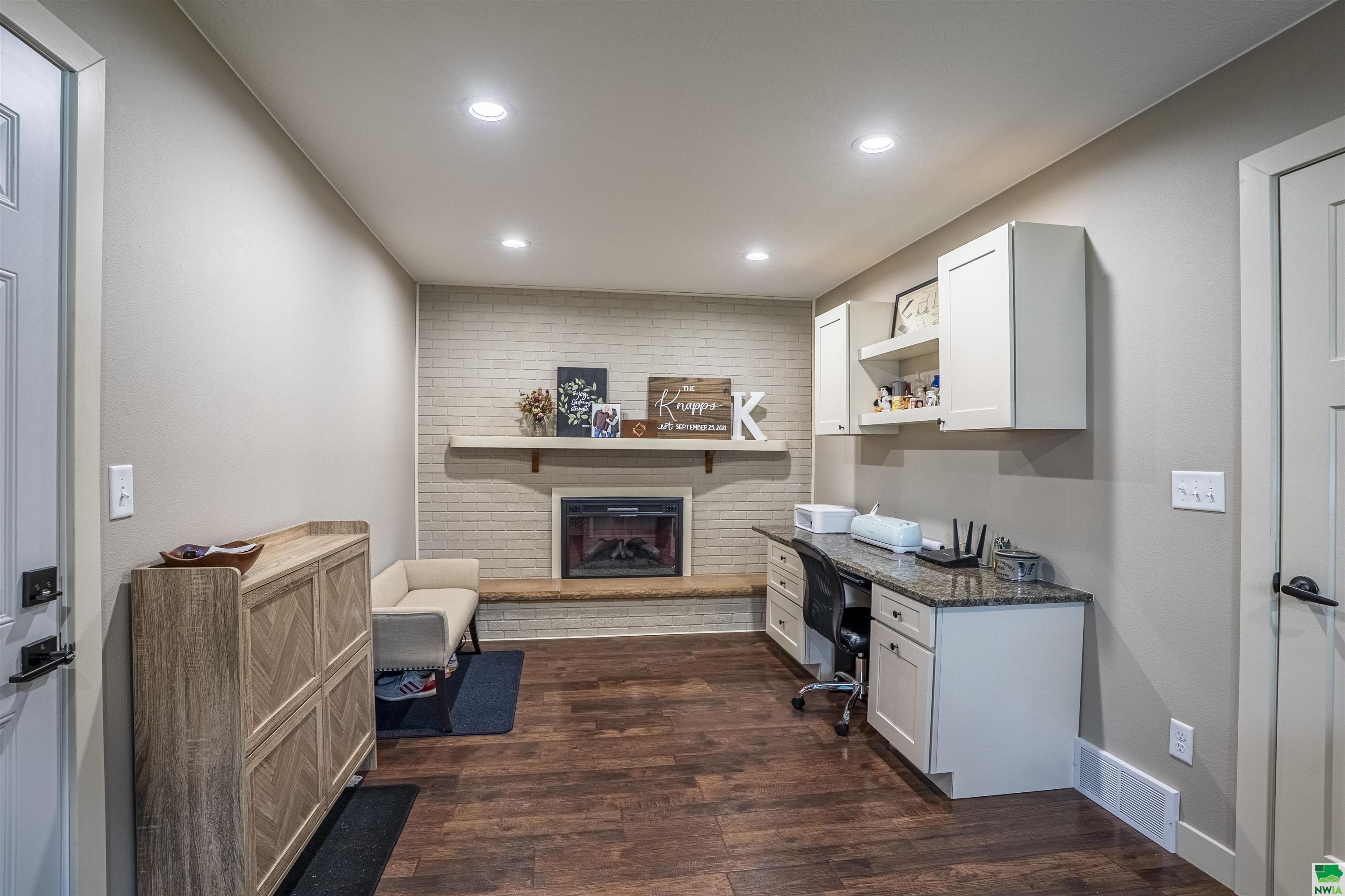 MLS #828780