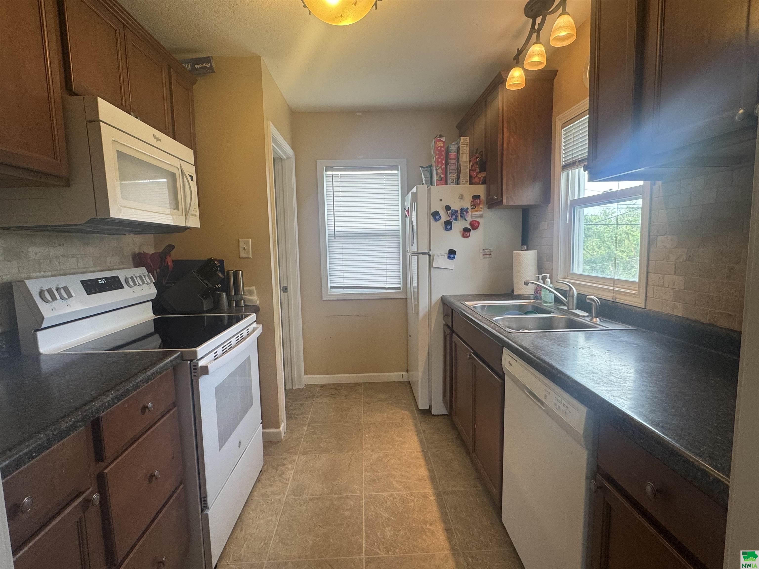 MLS #828782