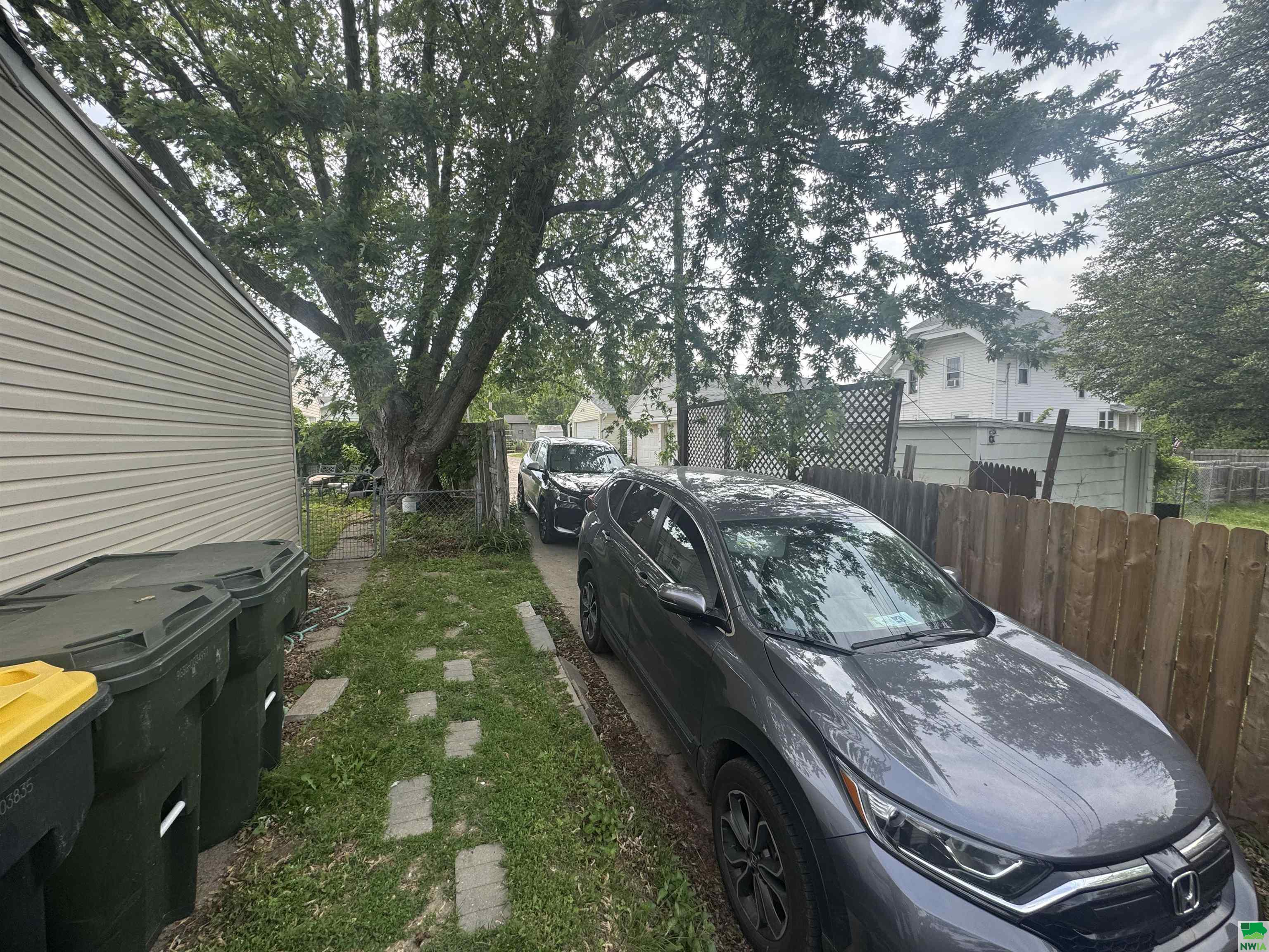 MLS #828782
