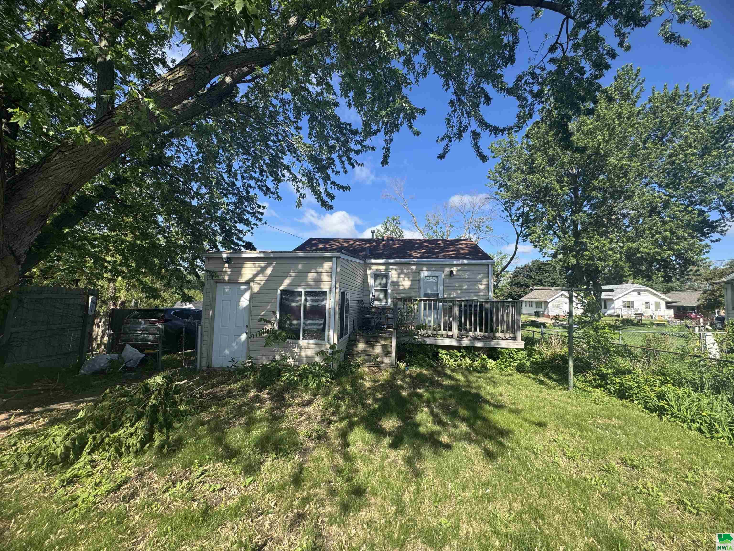 MLS #828782