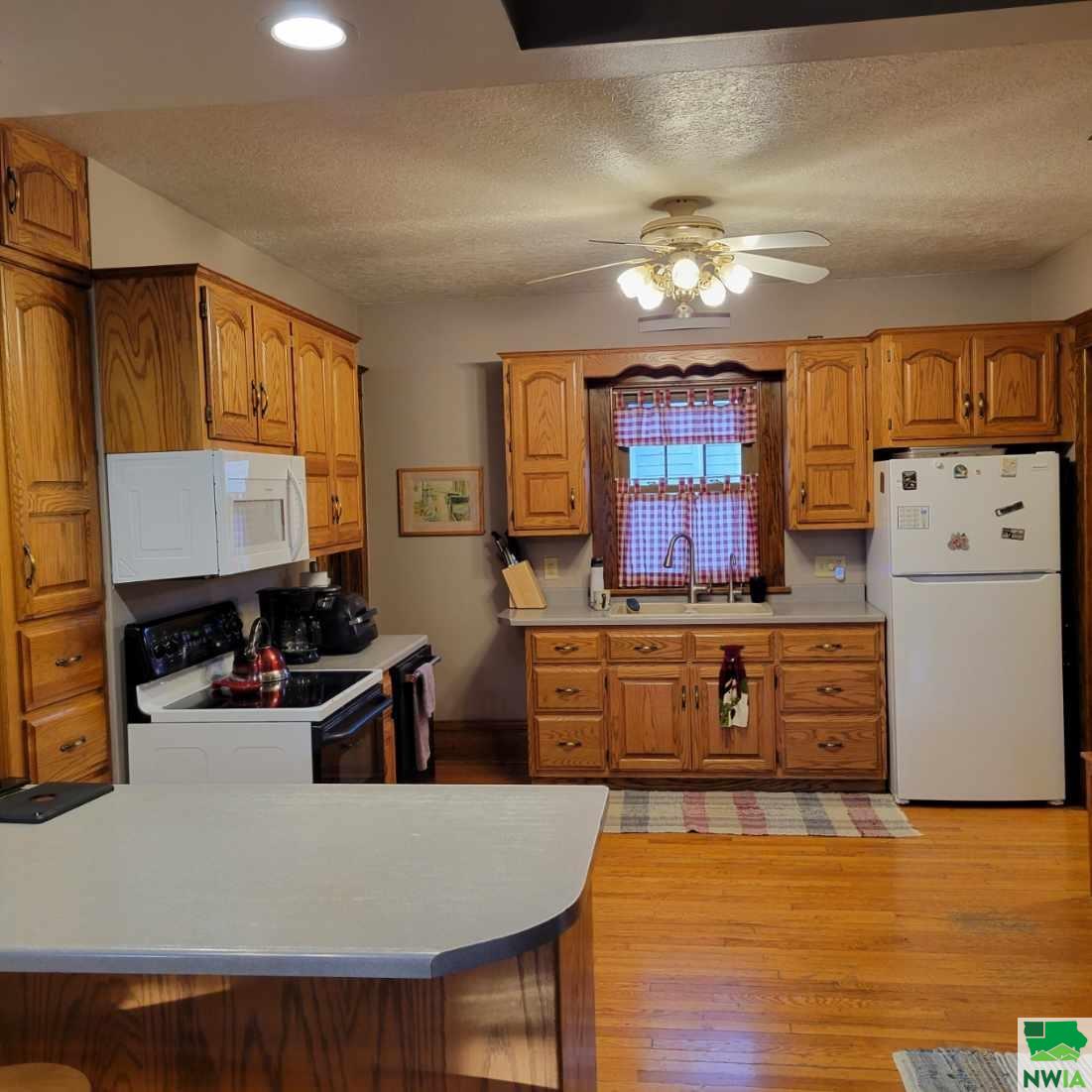 MLS #828786