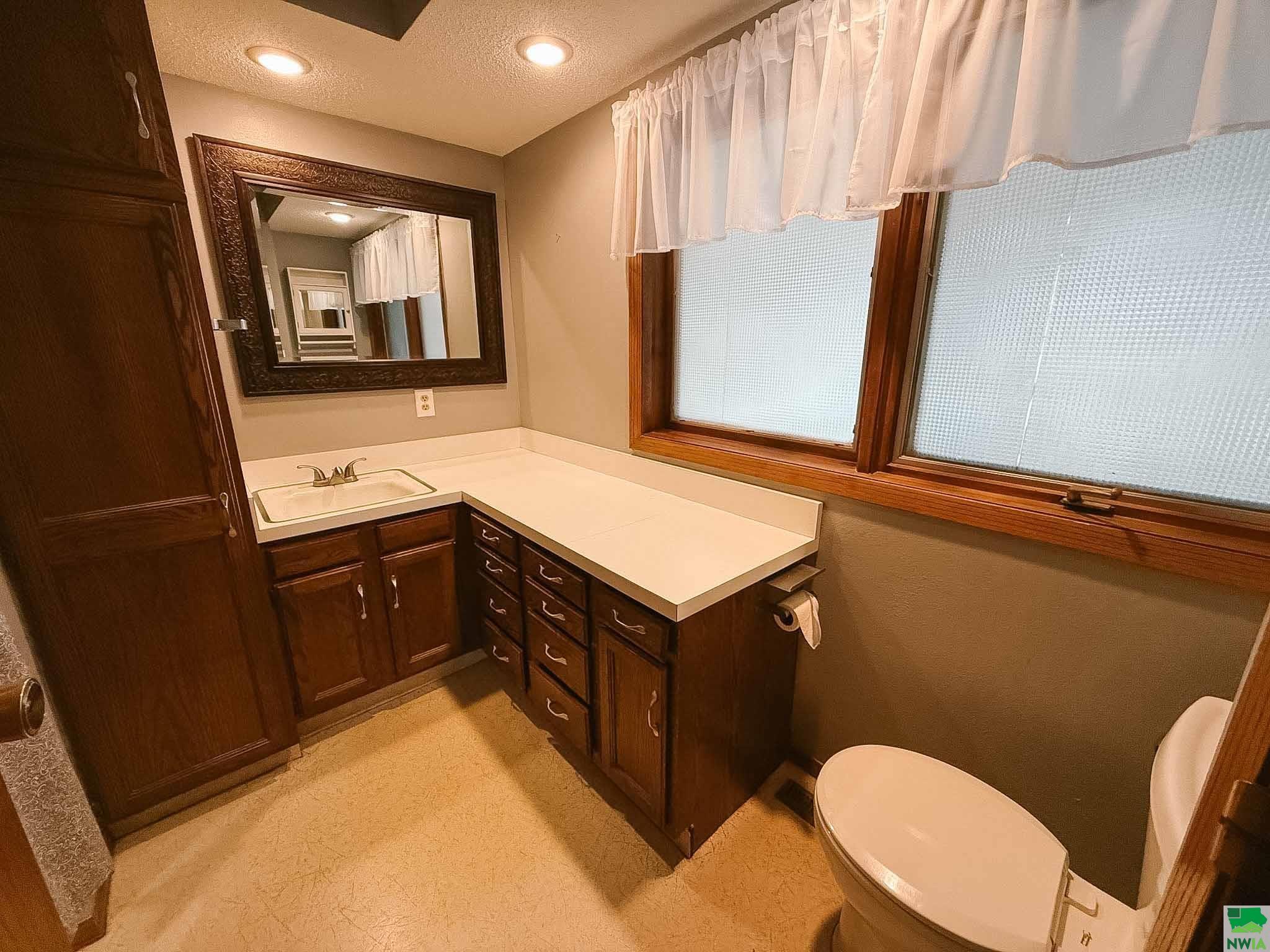 MLS #828787