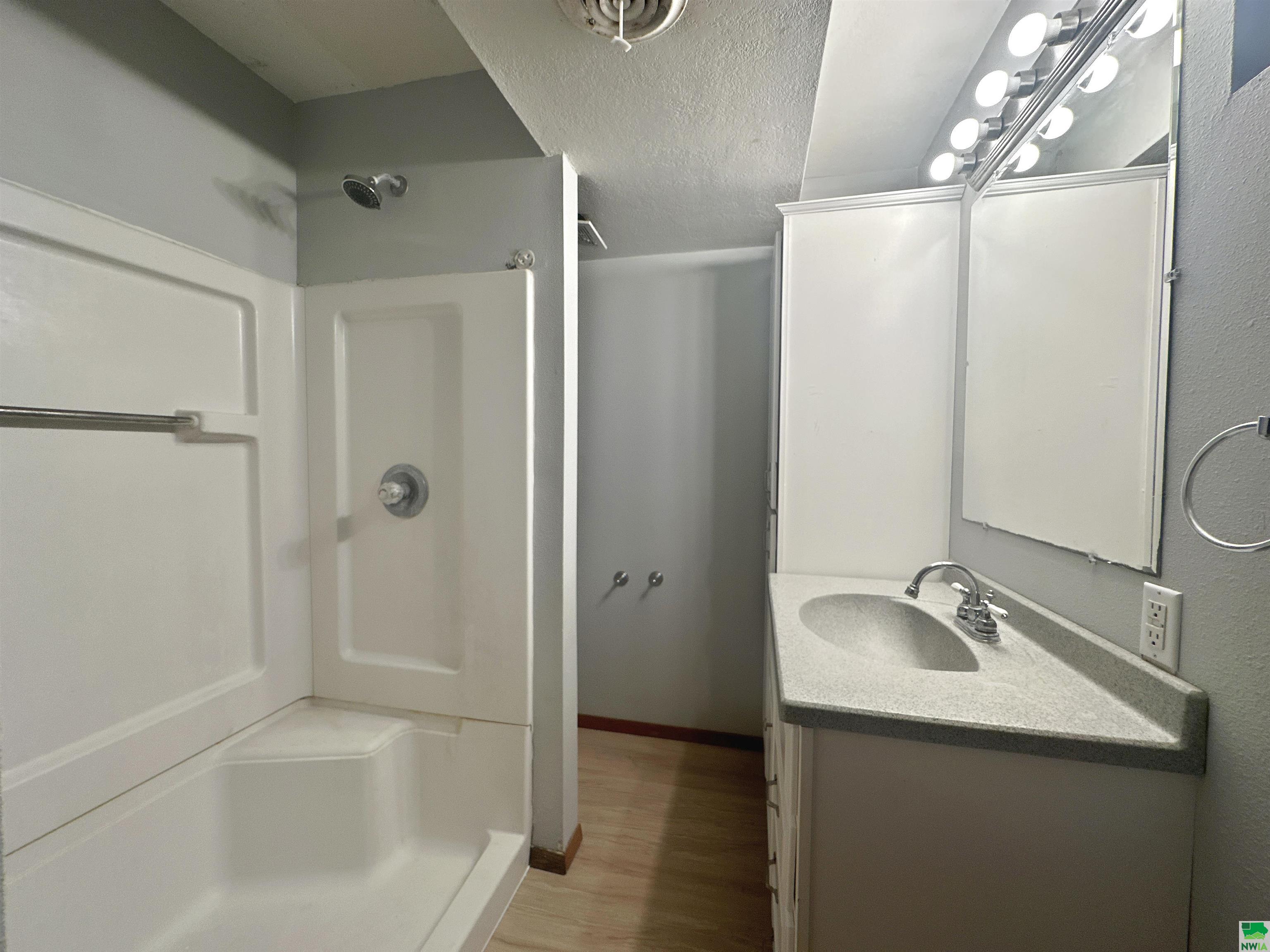 MLS #828790