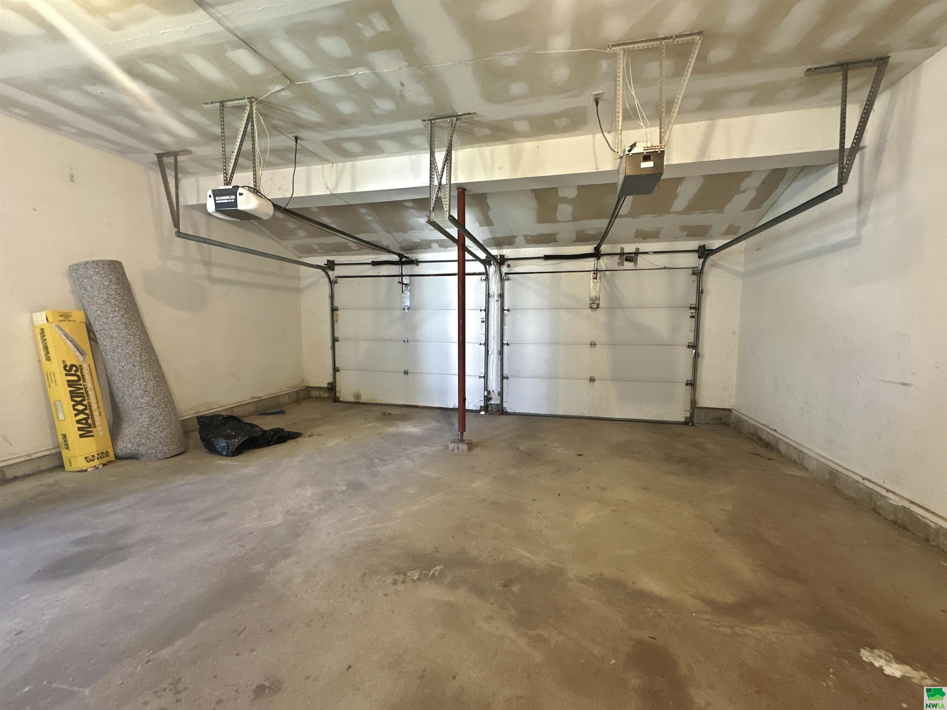 MLS #828790