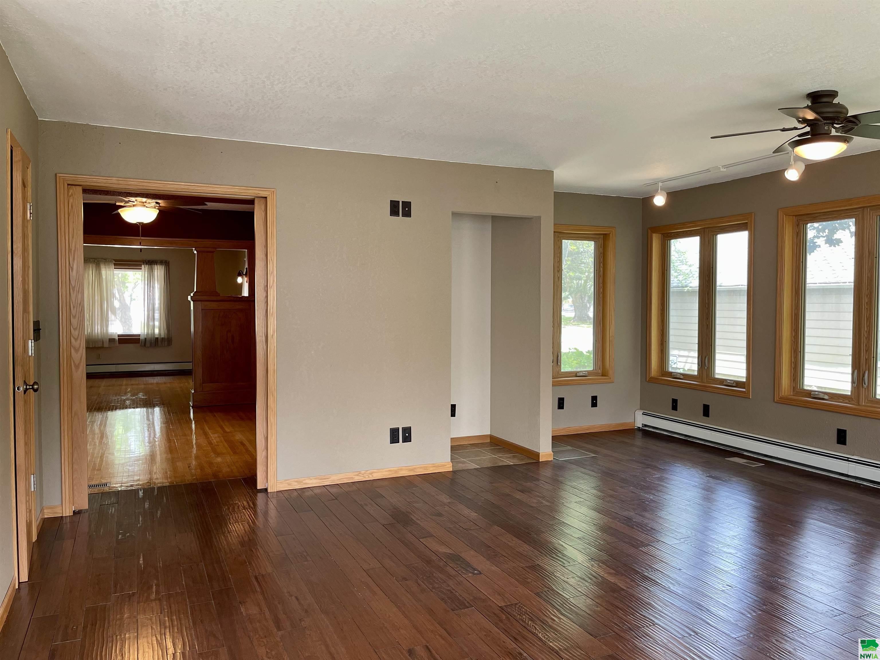 MLS #828805