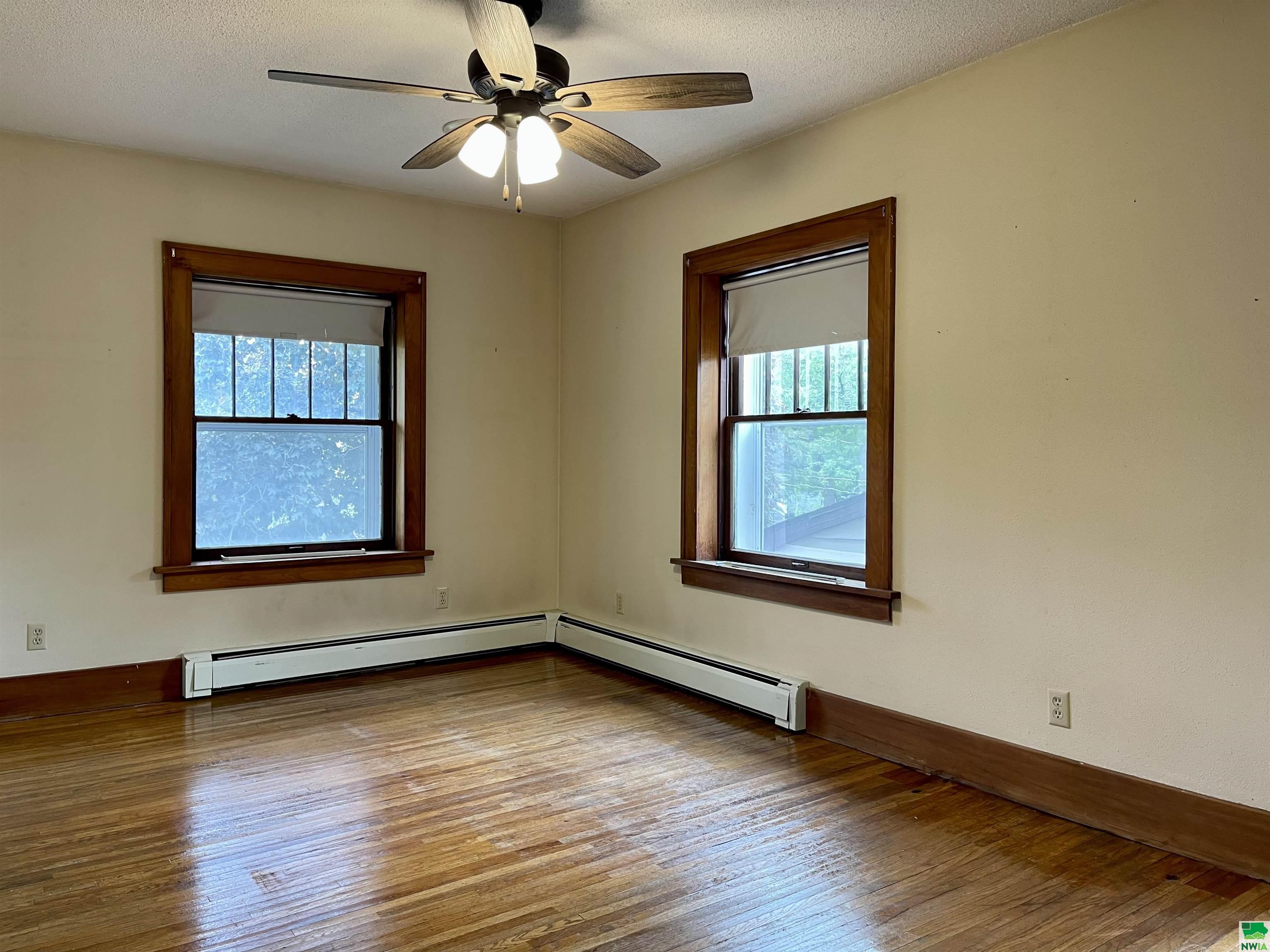 MLS #828805