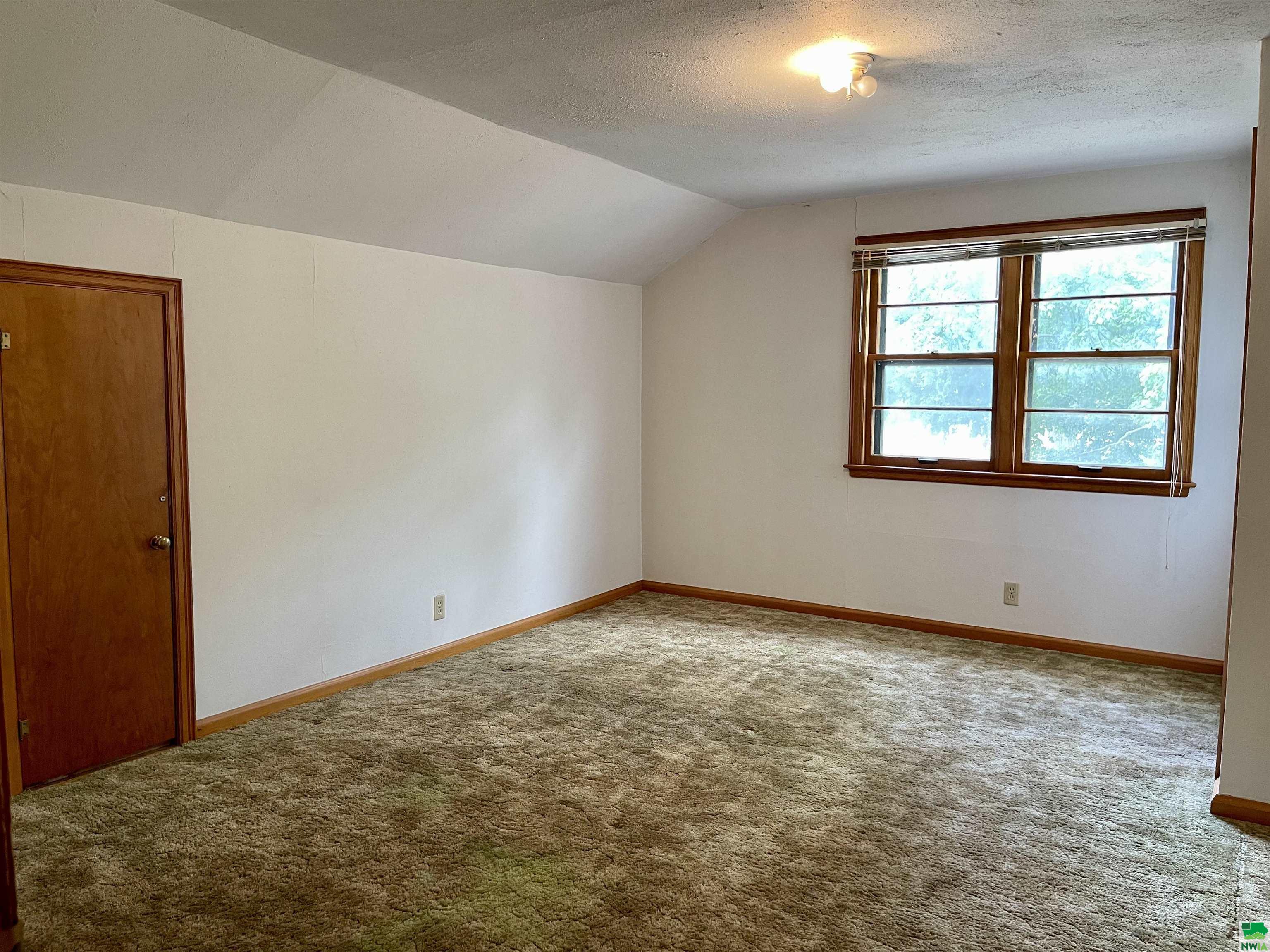 MLS #828806