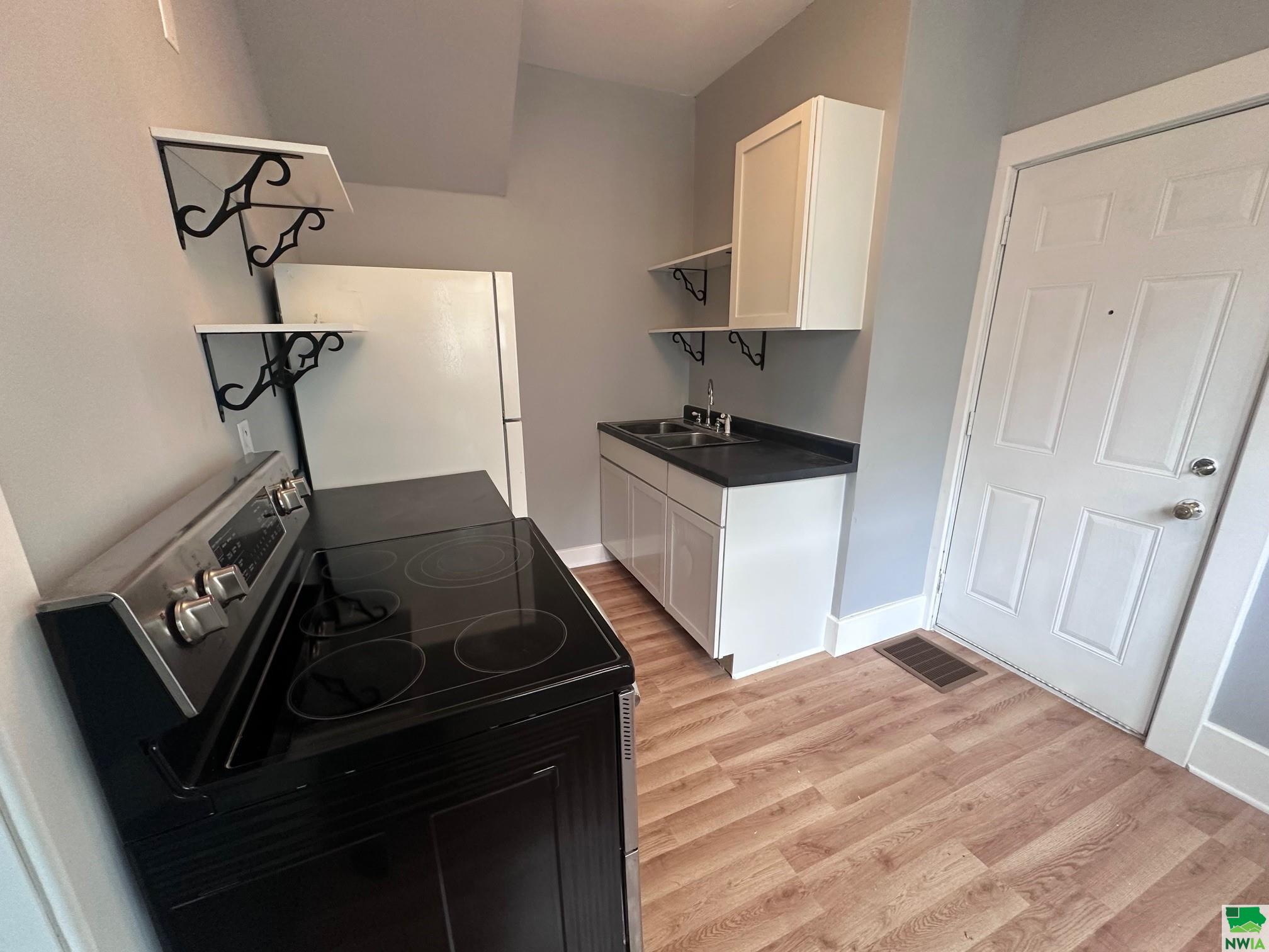 MLS #828807