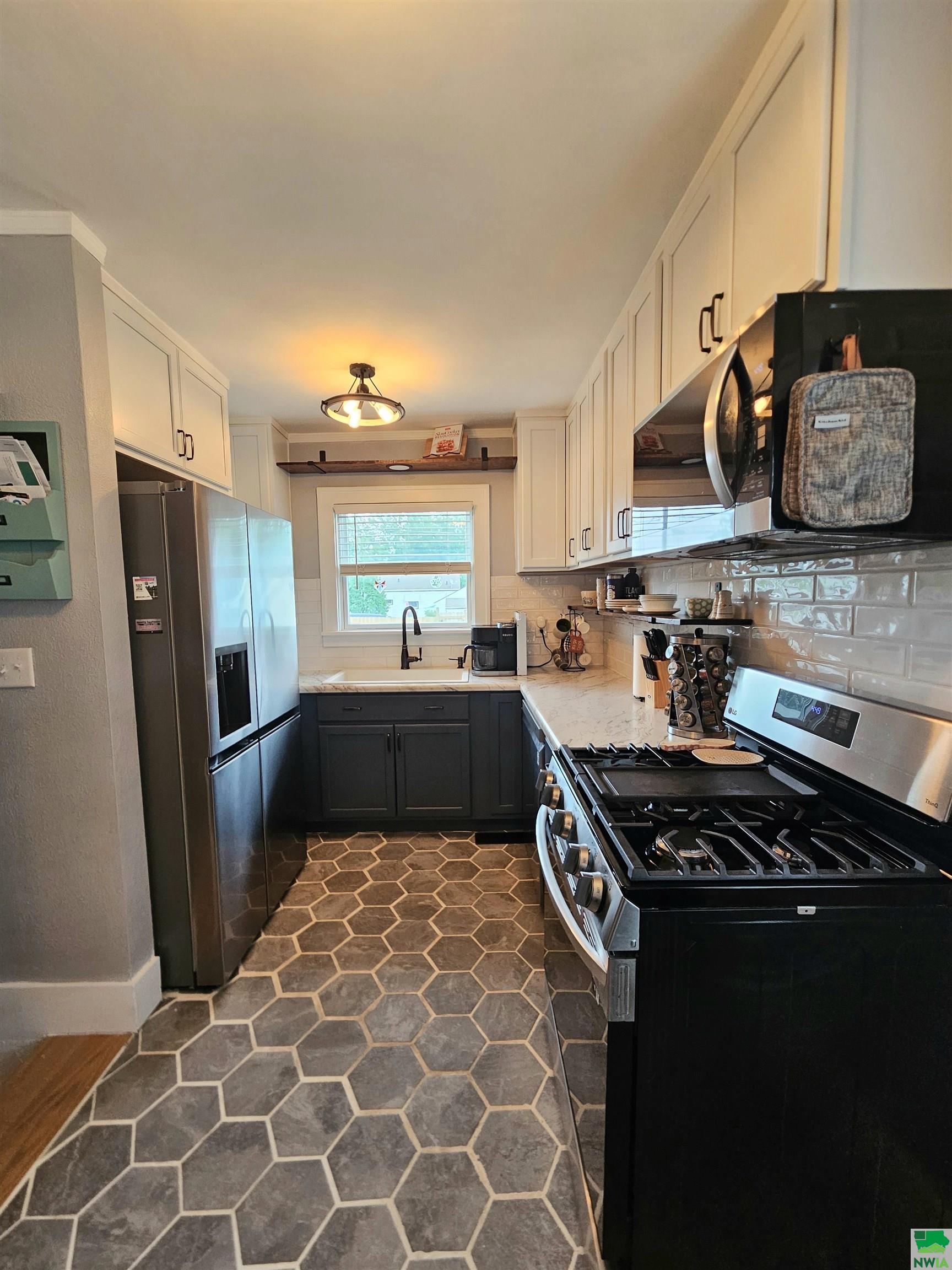 MLS #828809