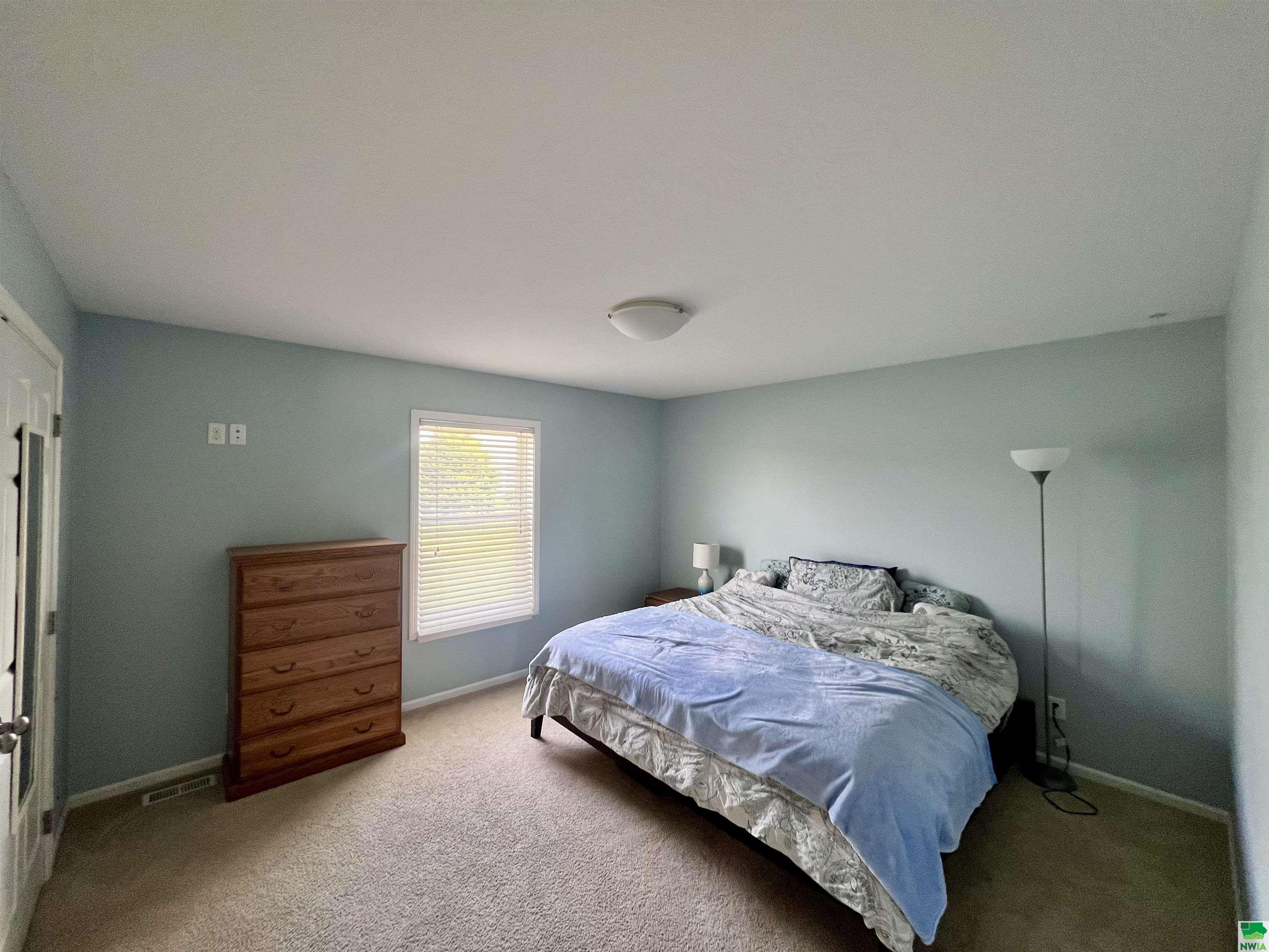 MLS #828812