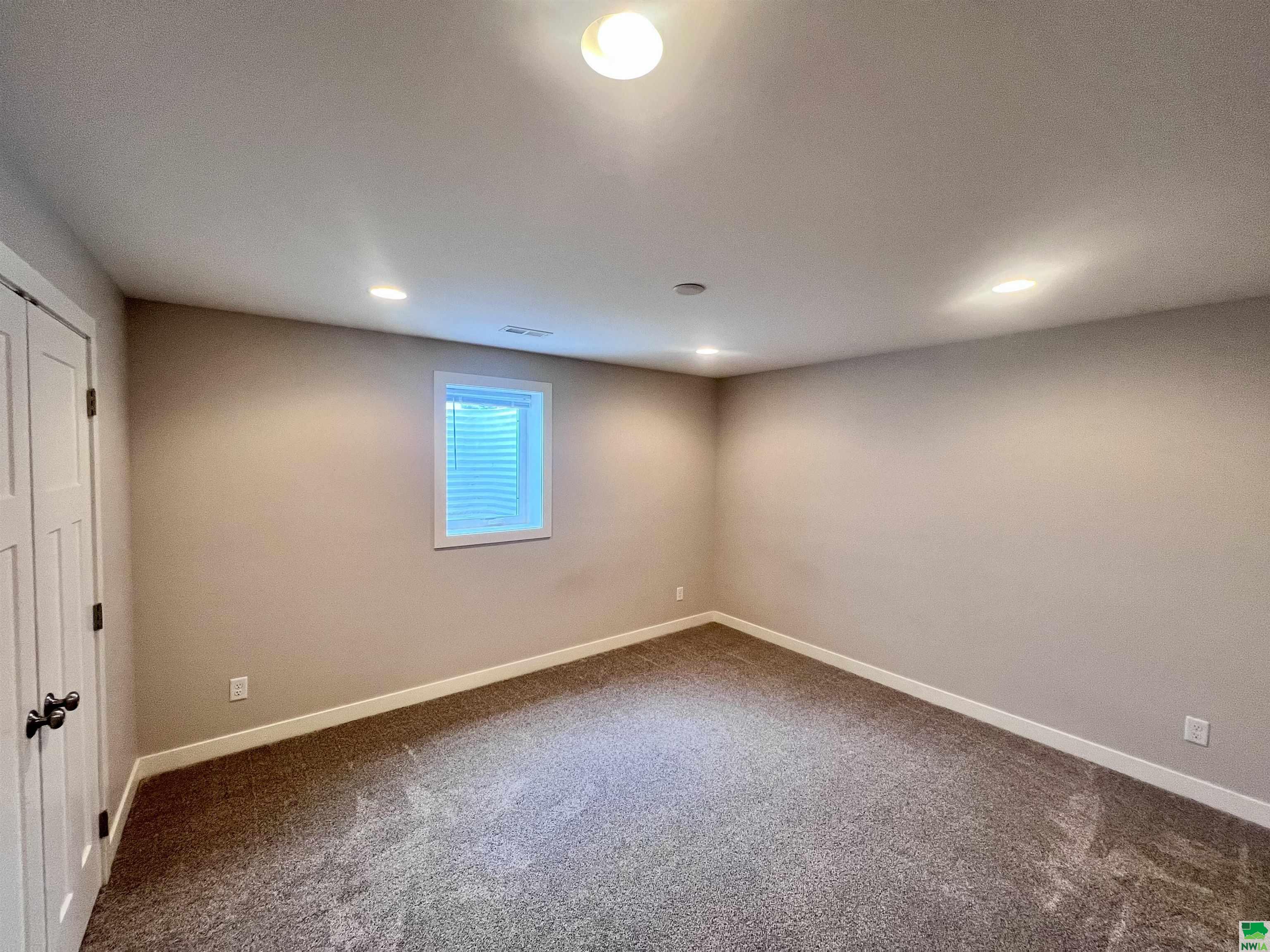 MLS #828812