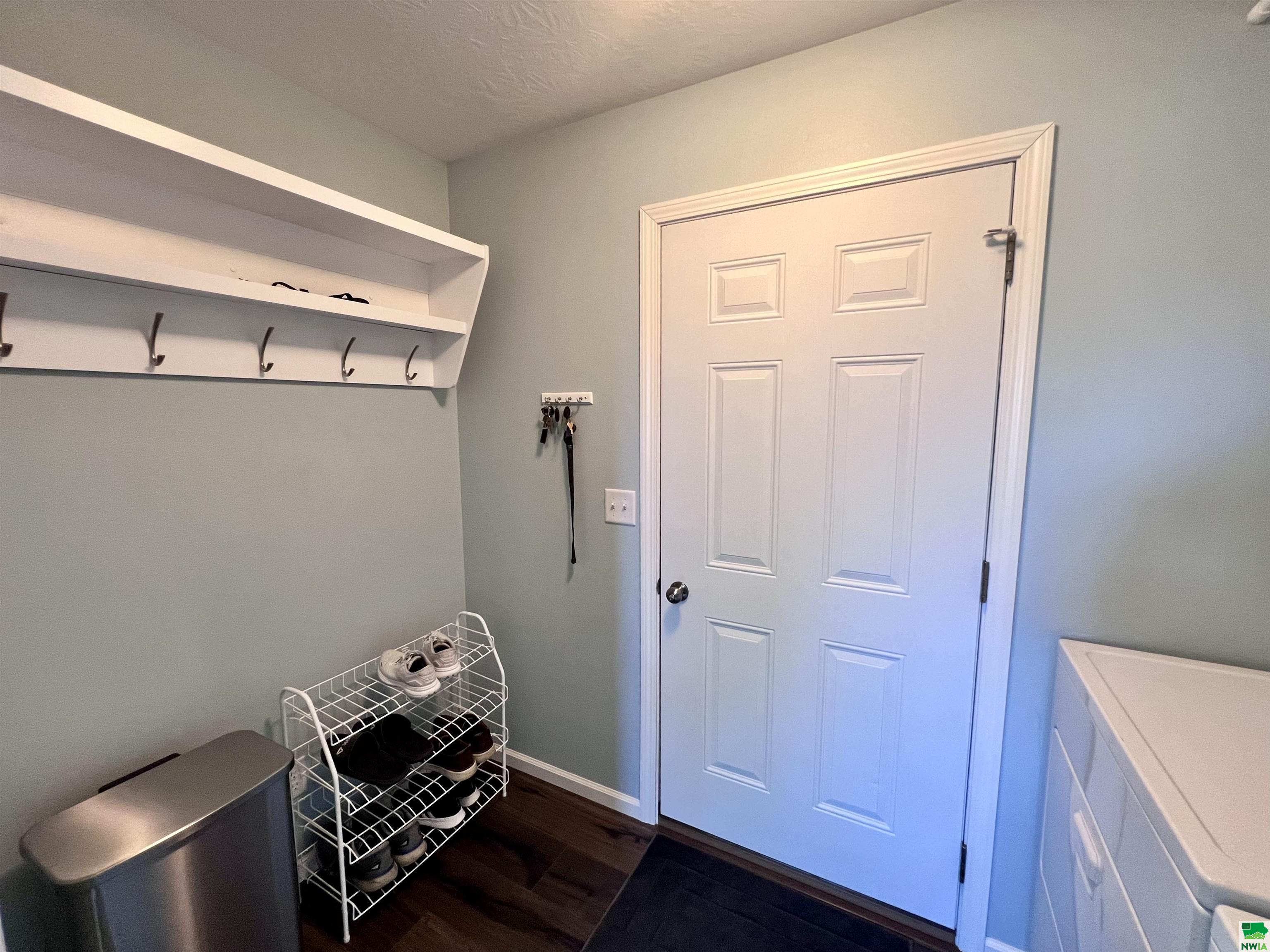 MLS #828812