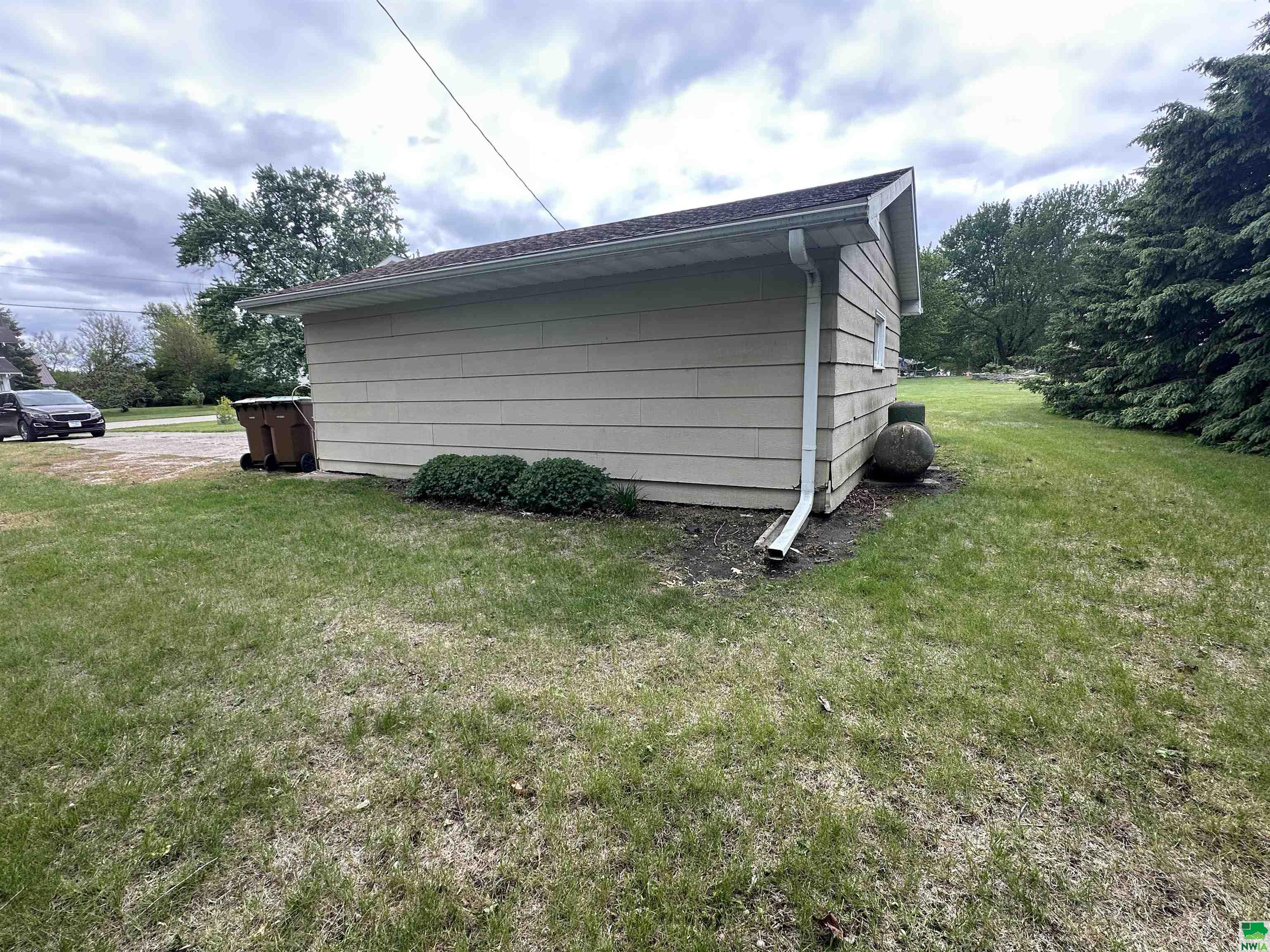 MLS #828816