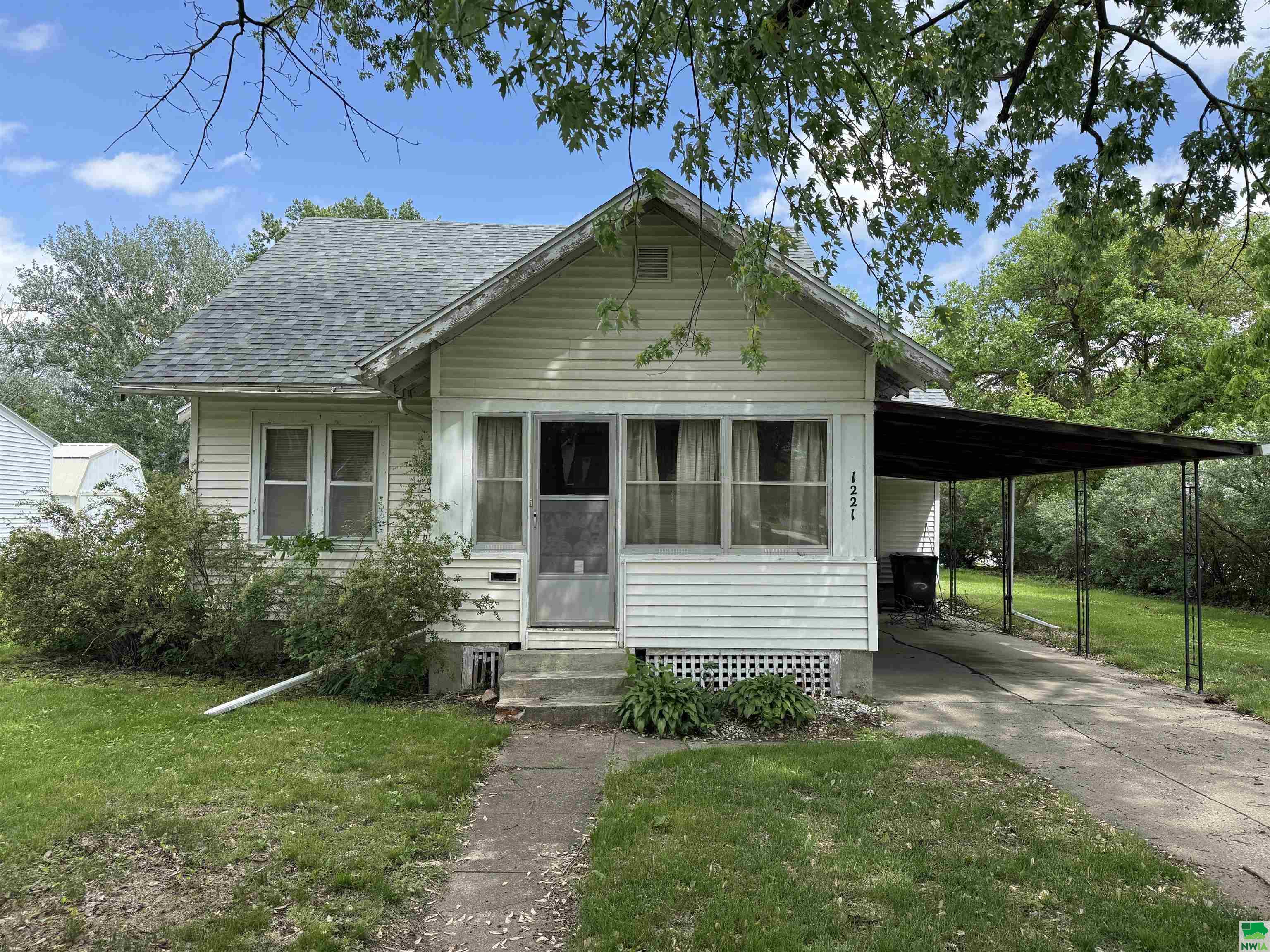 1221 12th Street, Onawa, IA 51040 