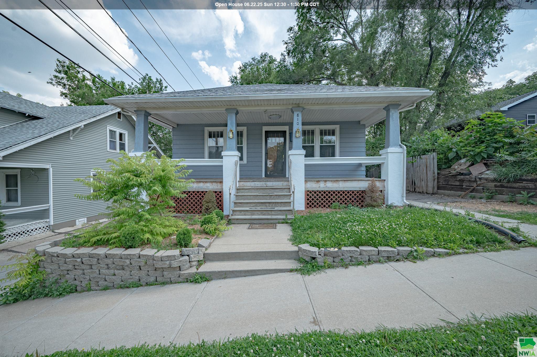 810 23RD ST, Sioux City, IA 51104 