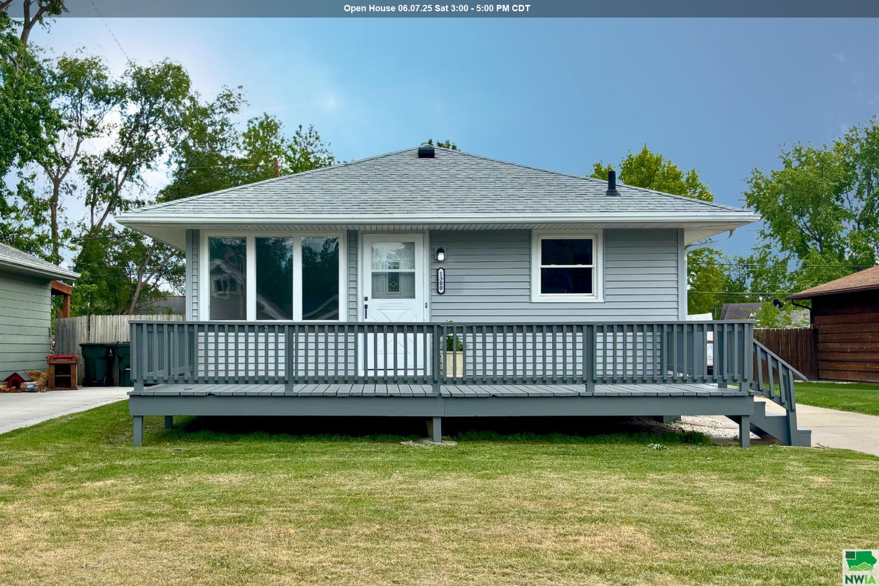1300 EDGEWATER AVE, Sioux City, IA 51109 