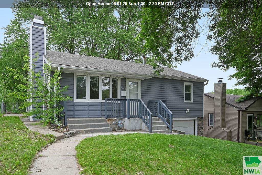3012 CORNELIA ST S, Sioux City, IA 51106 