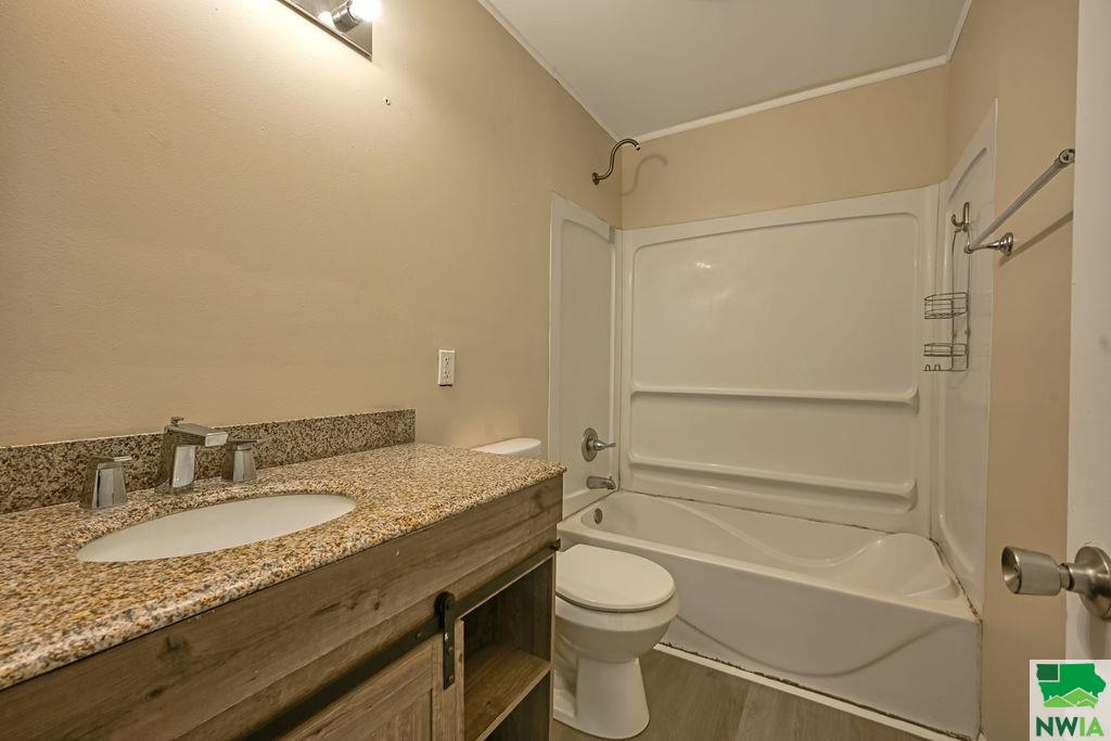 MLS #828822