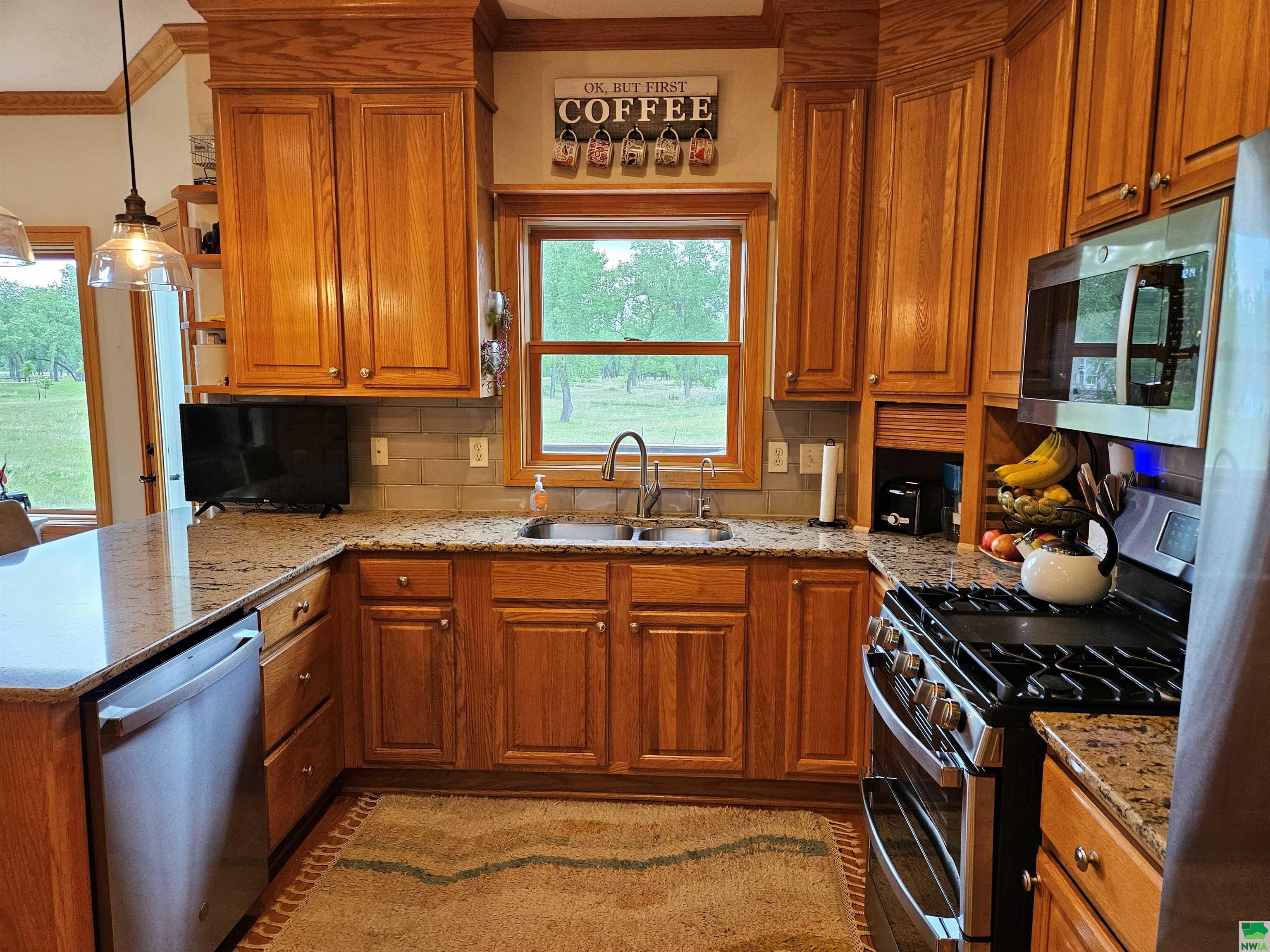 MLS #828827