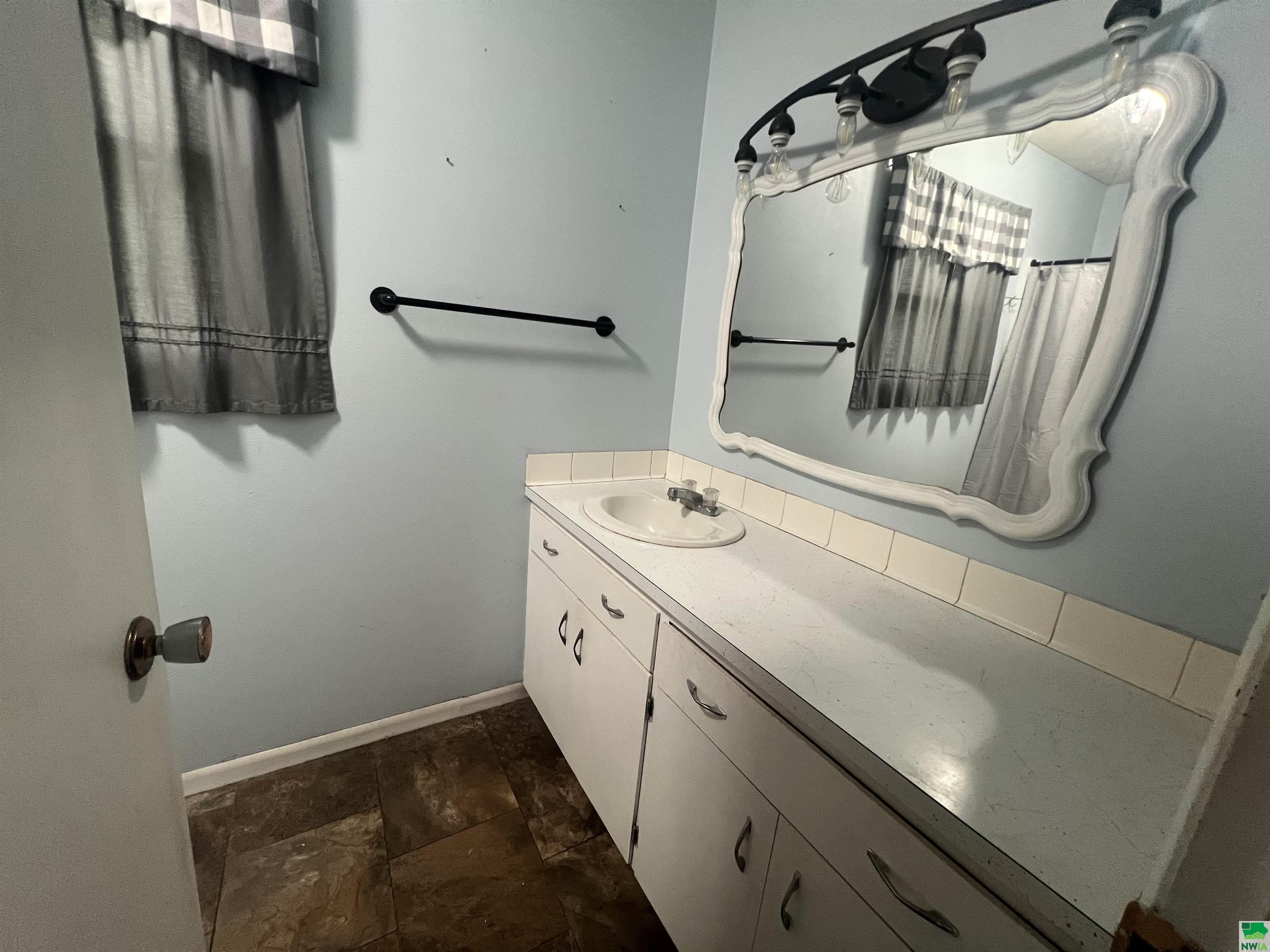 MLS #828829
