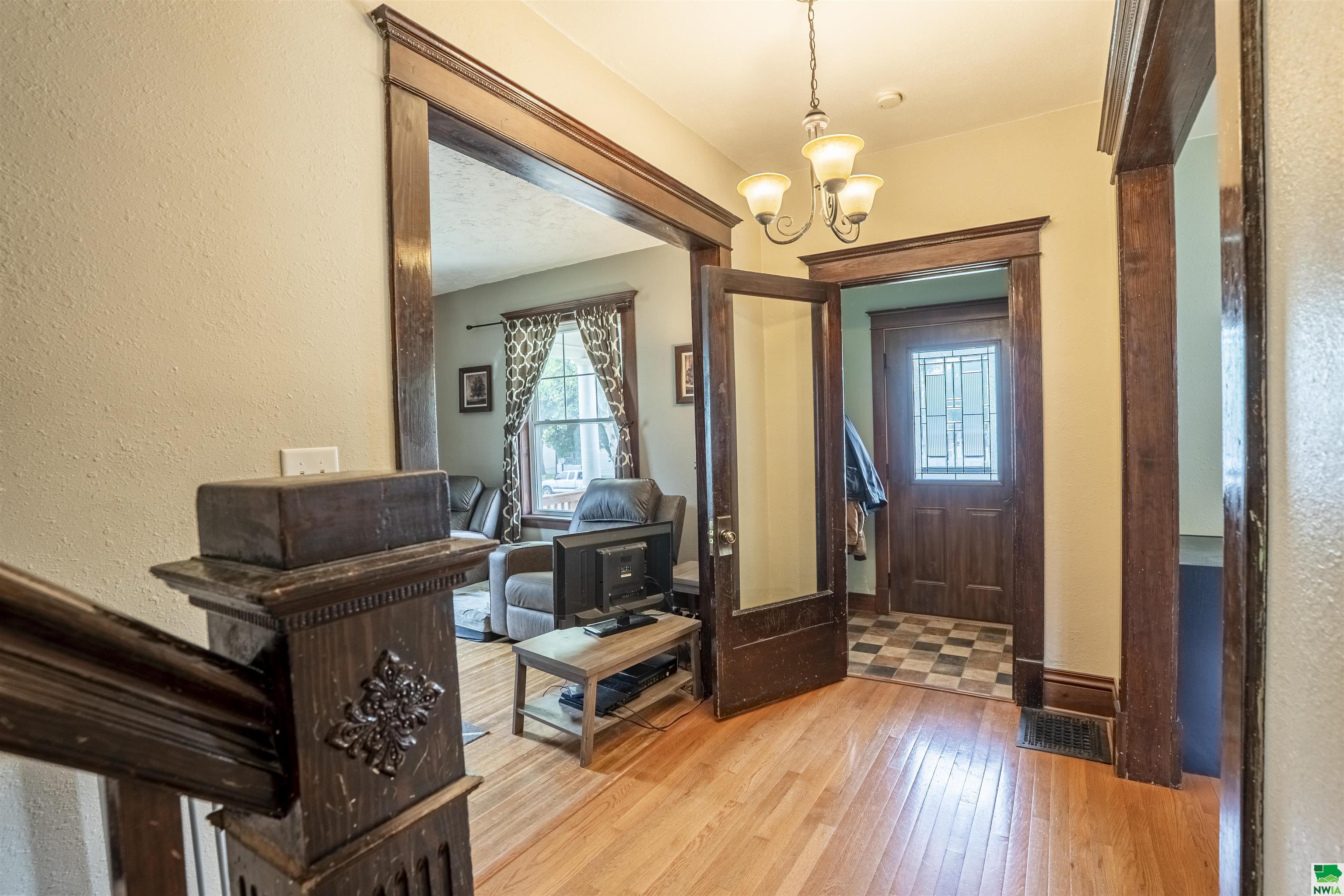 MLS #828832