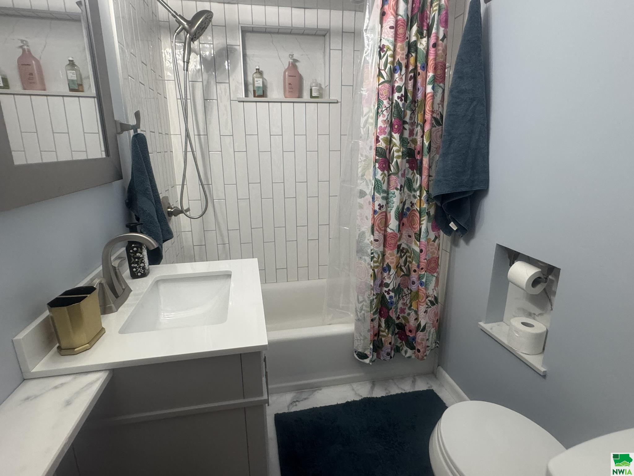 MLS #828833