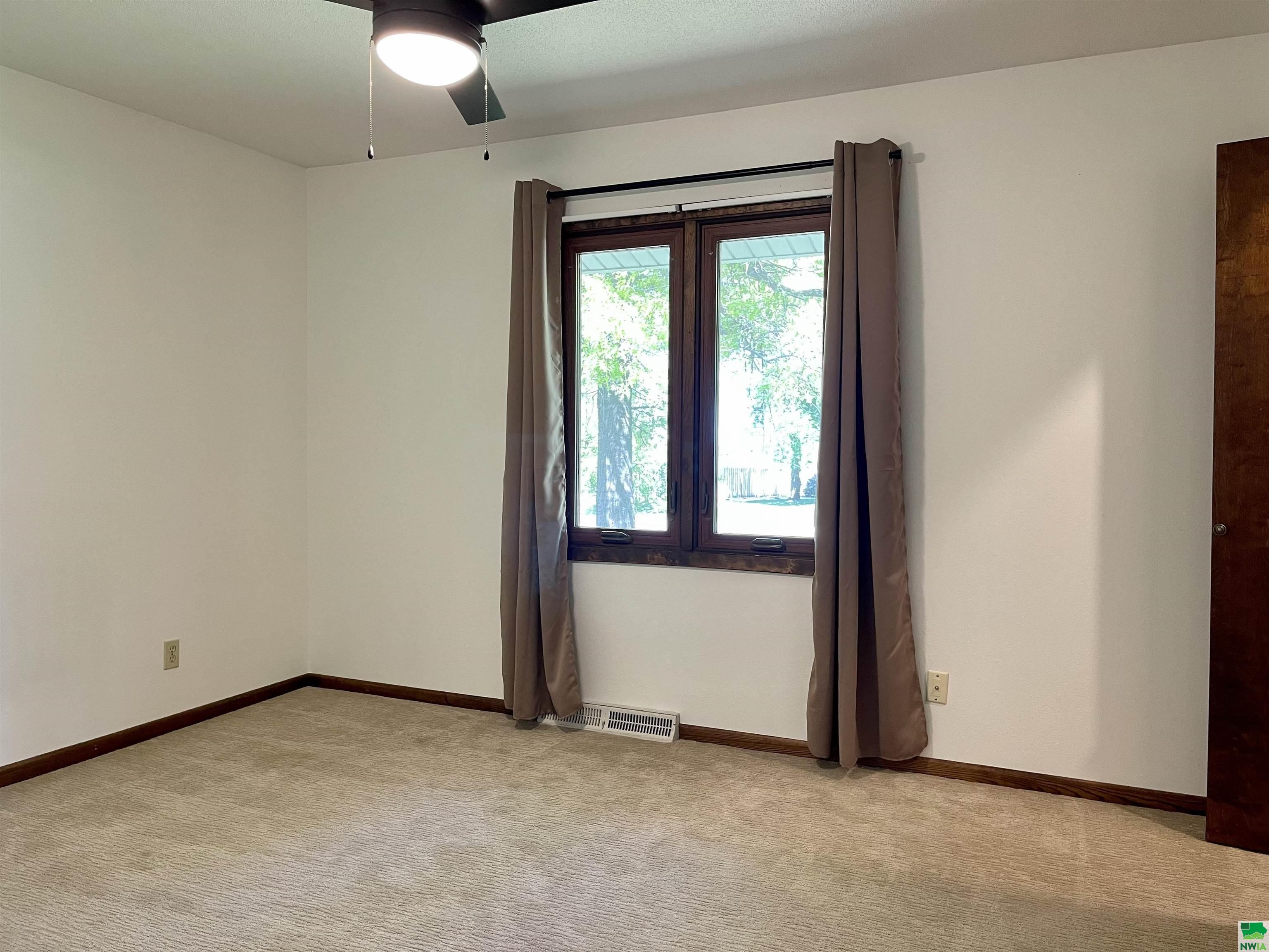 MLS #828835