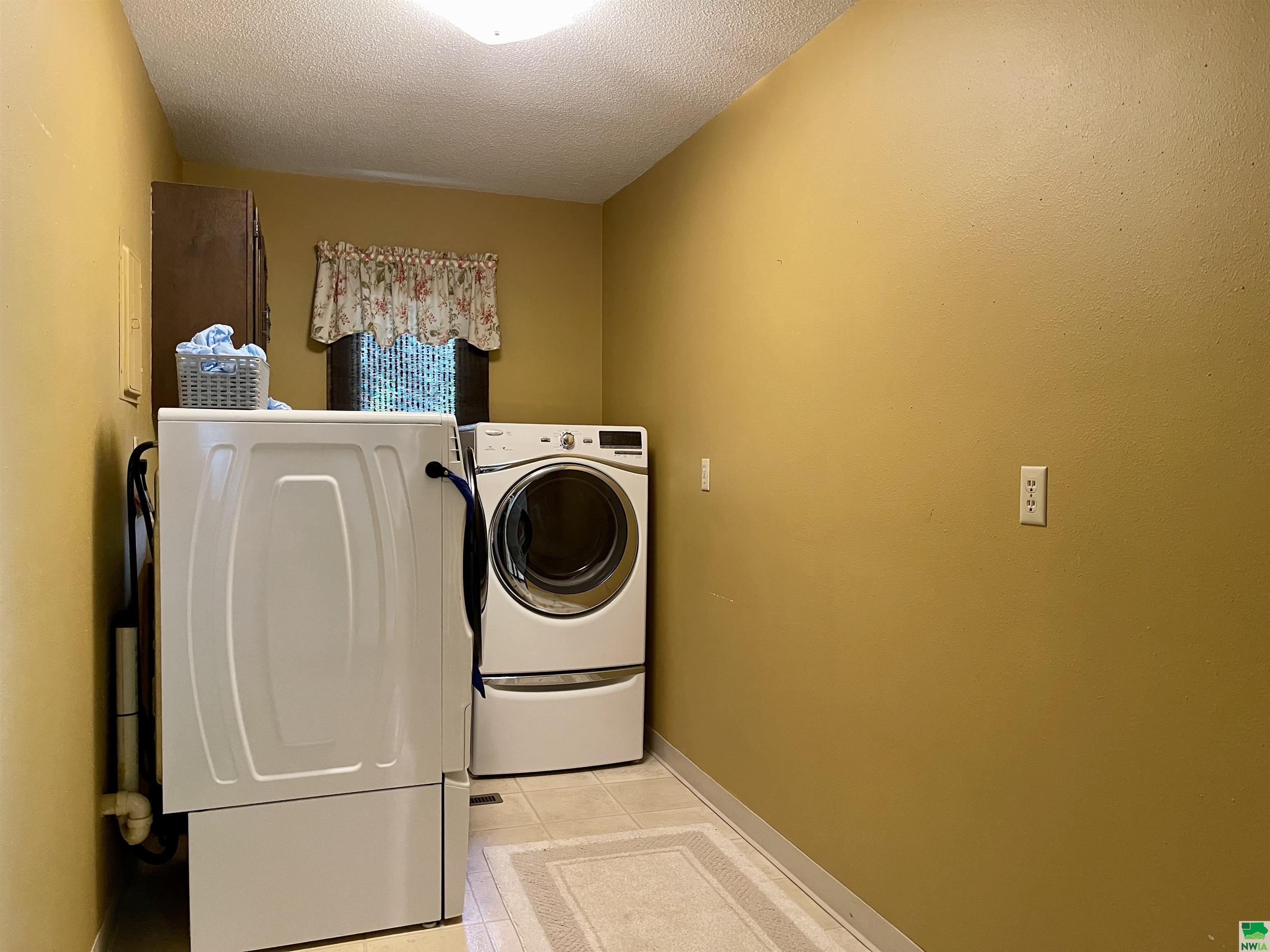 MLS #828835