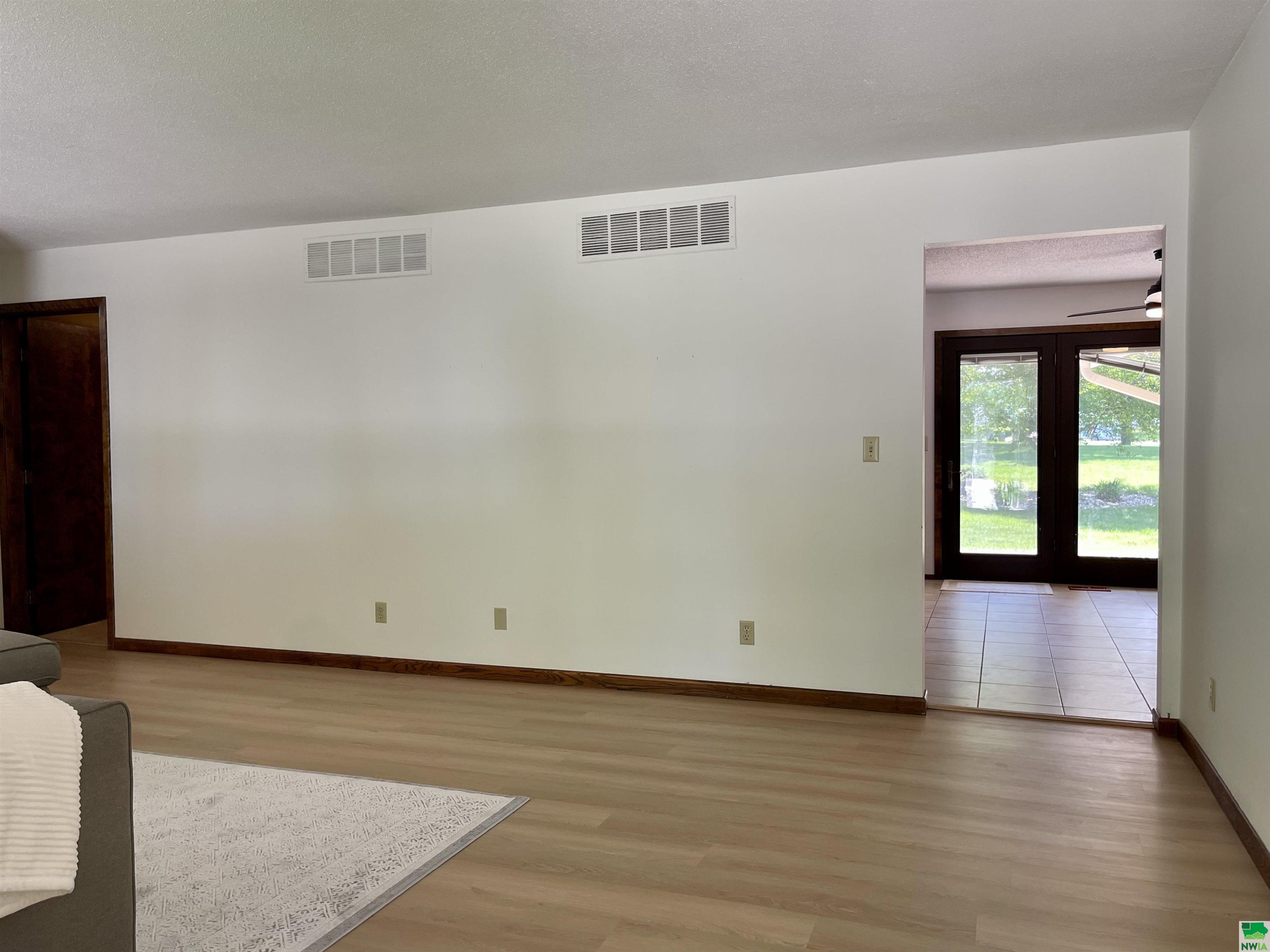MLS #828835
