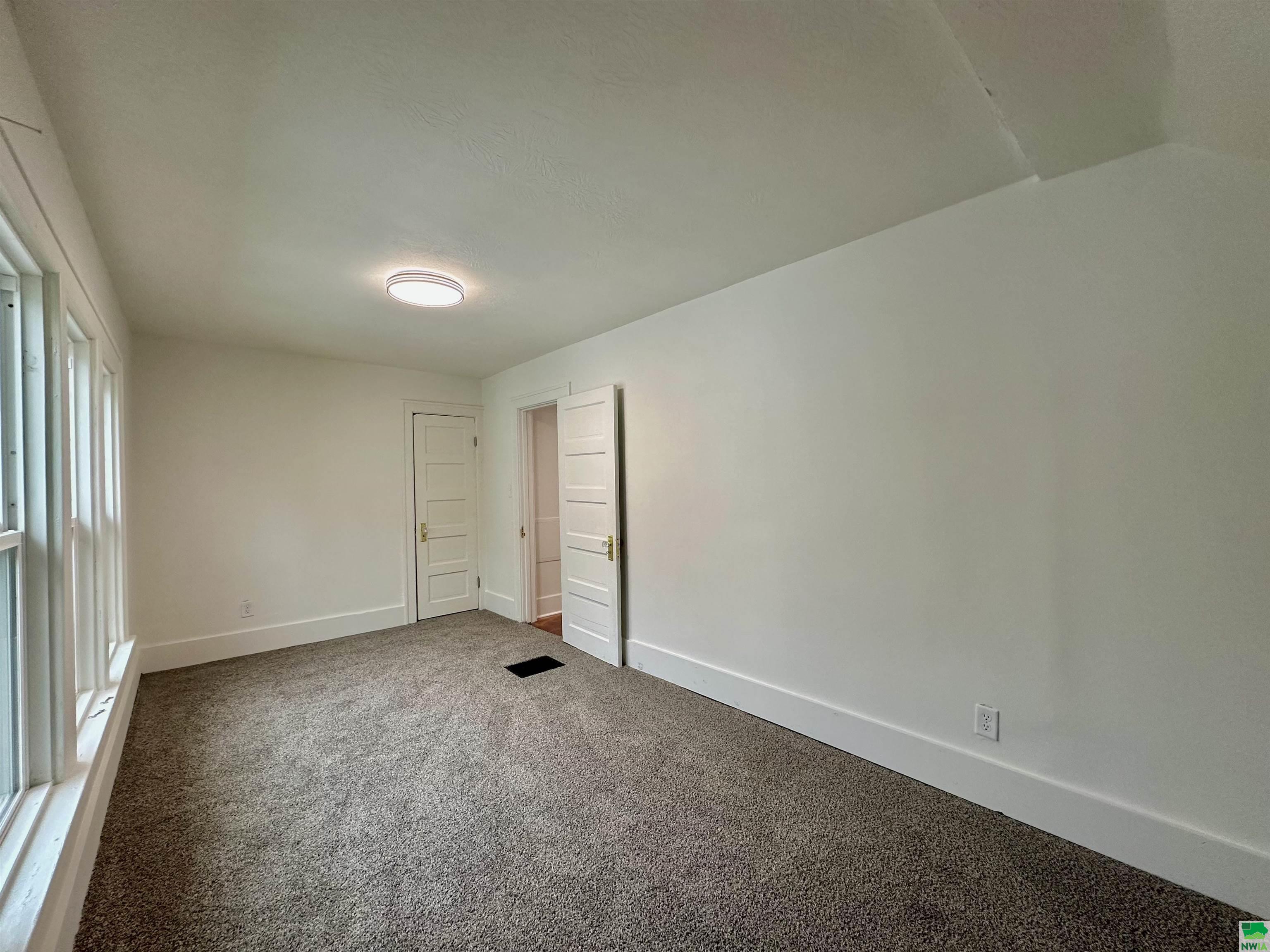 MLS #828837
