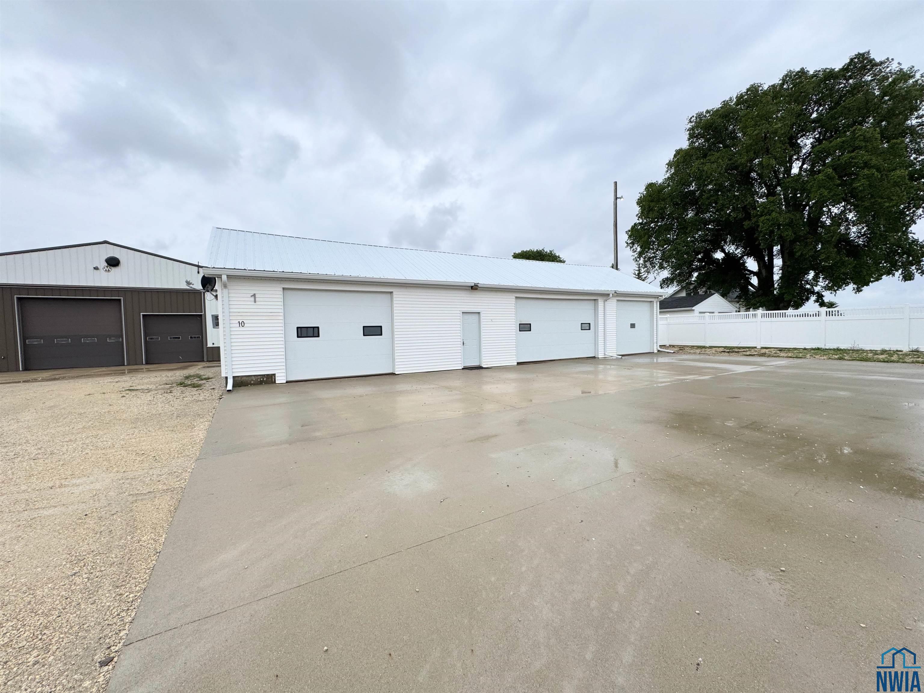 888 630TH ST, Storm Lake, IA 50588 