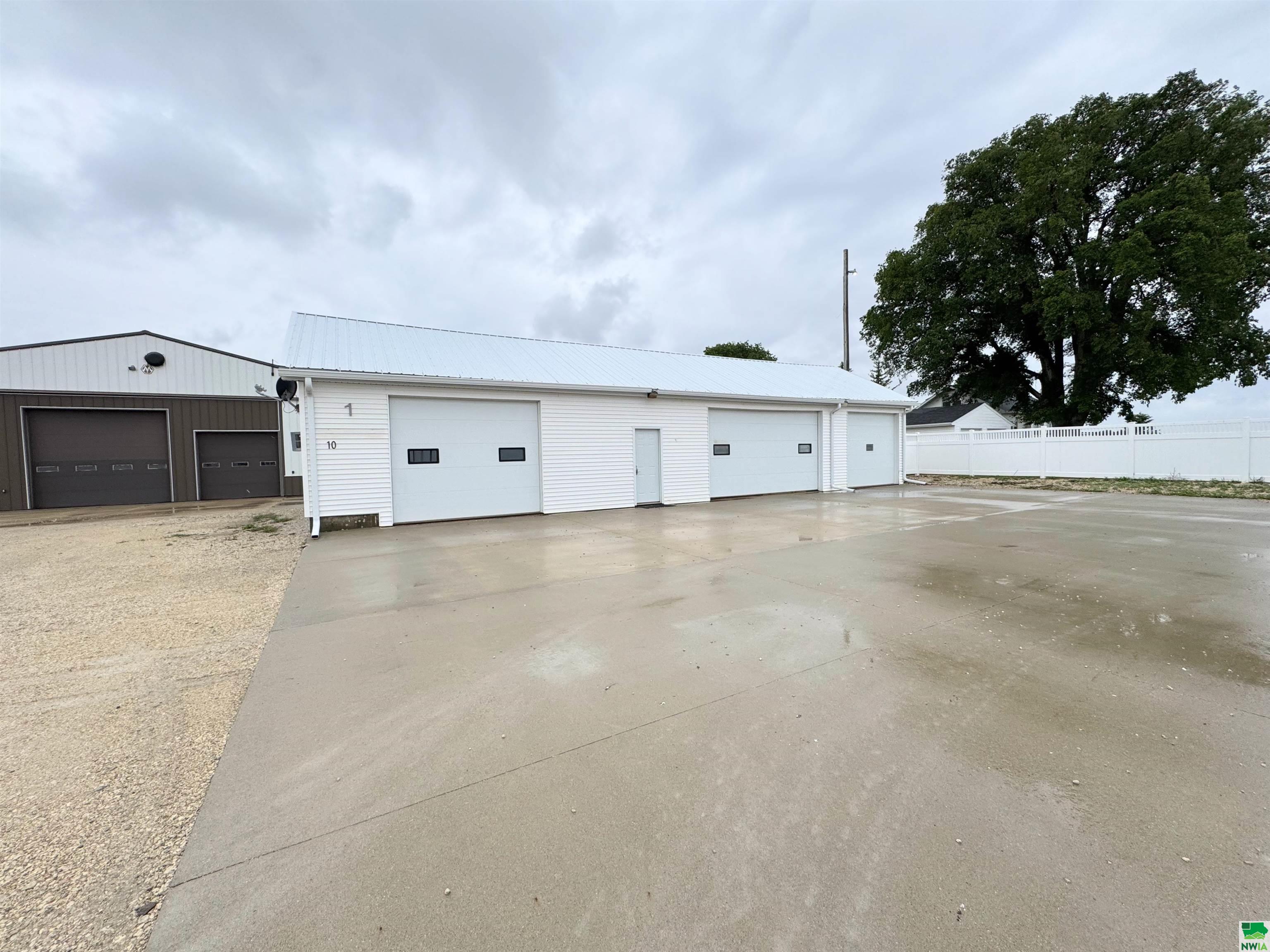 888 630TH ST, Storm Lake, IA 50588 