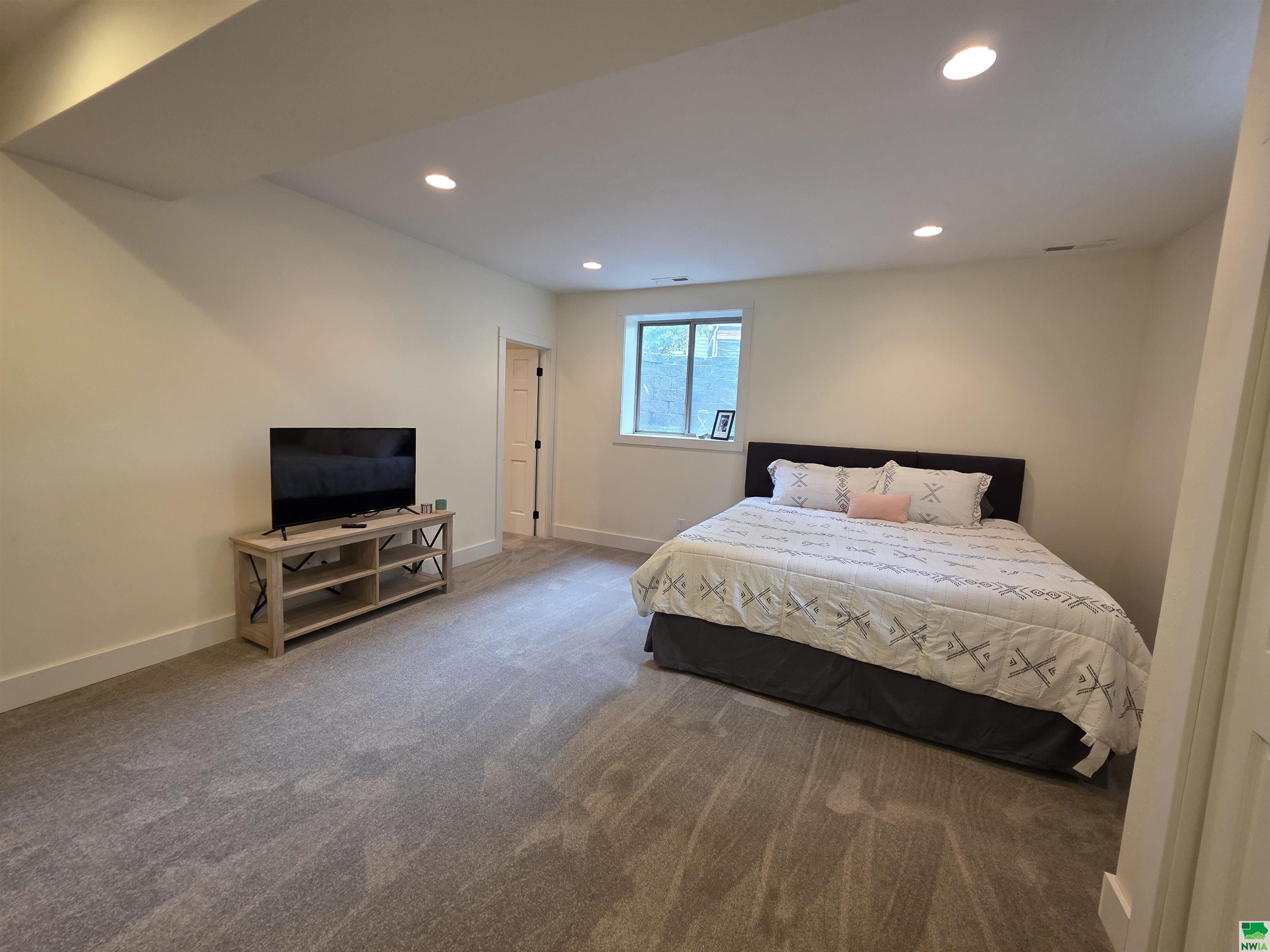 MLS #828840