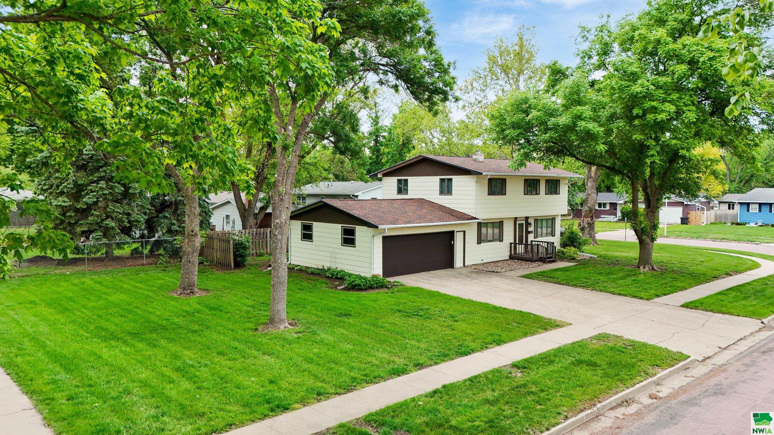 MLS #828841