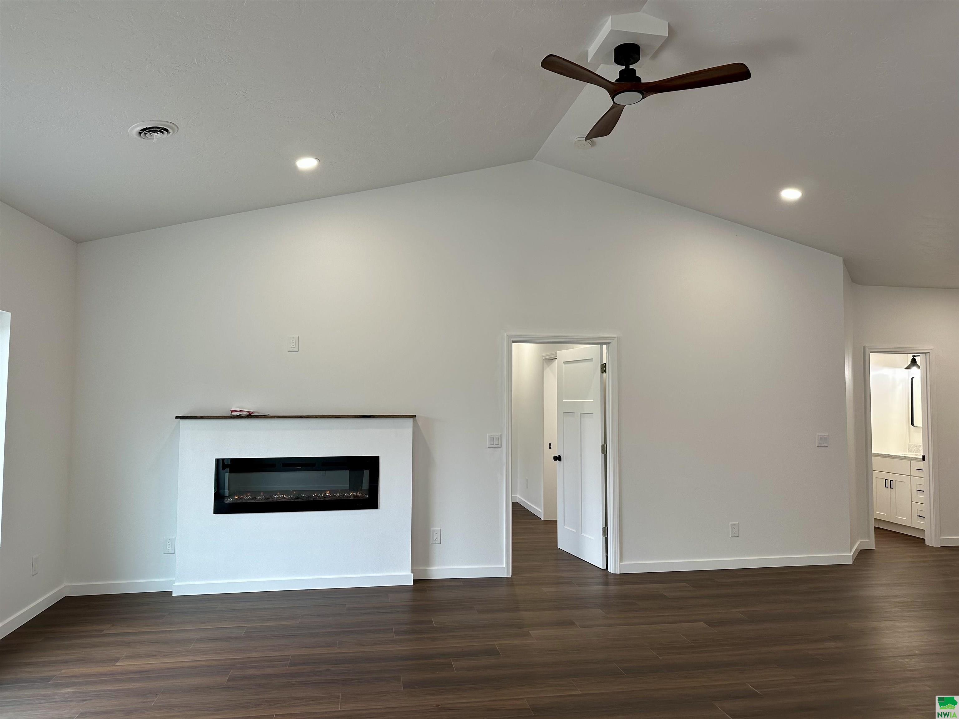 MLS #828842