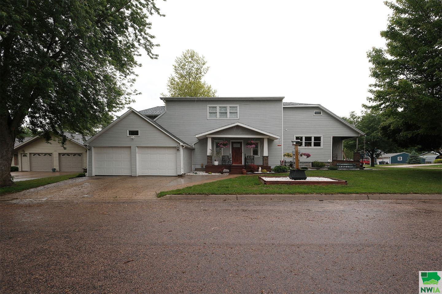 414 E Greene Street, Paullina, IA 51046 