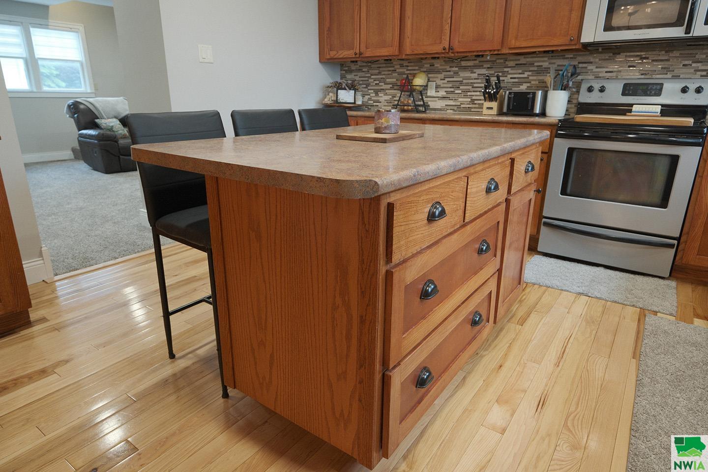 MLS #828845