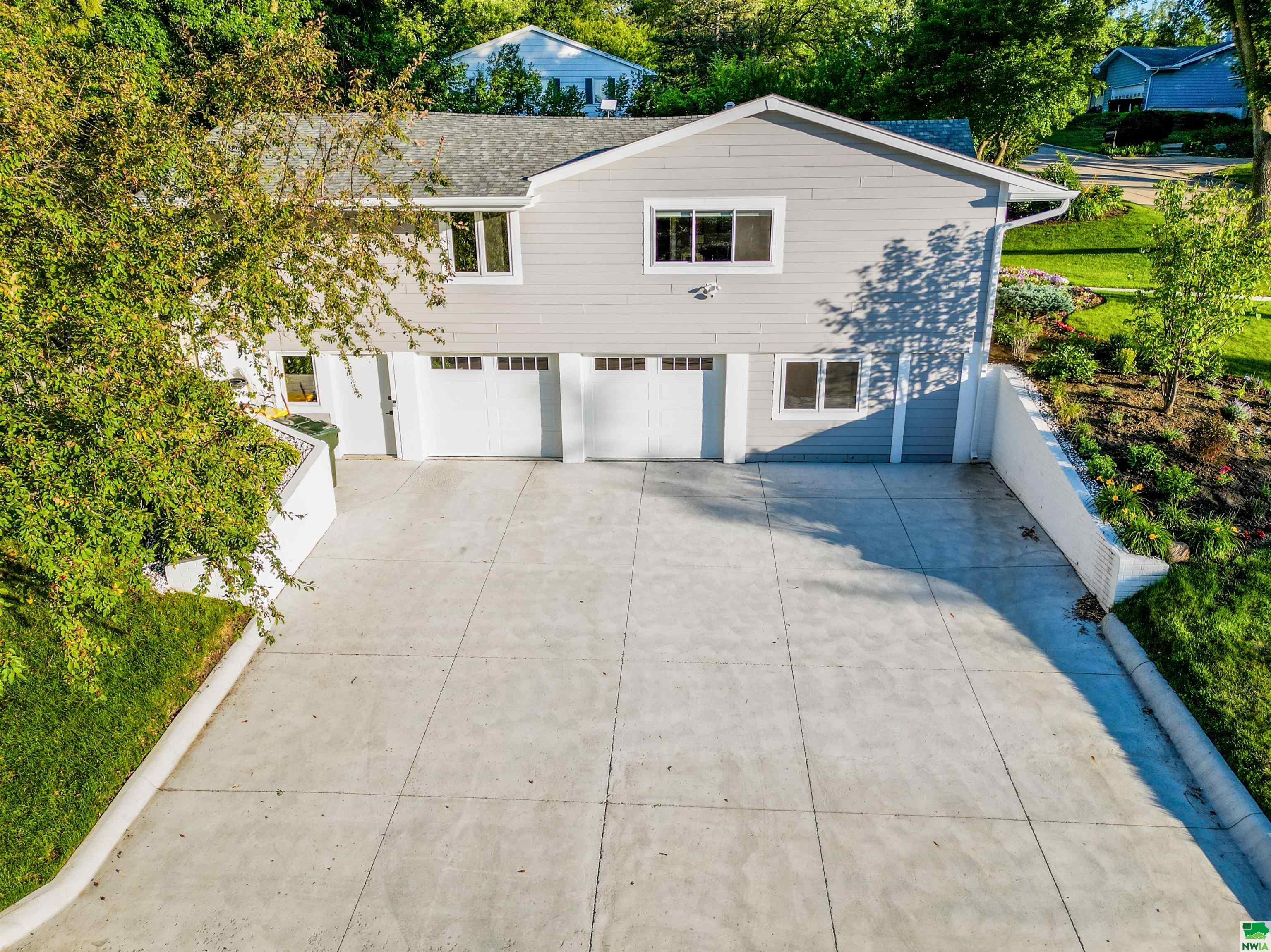 MLS #828850