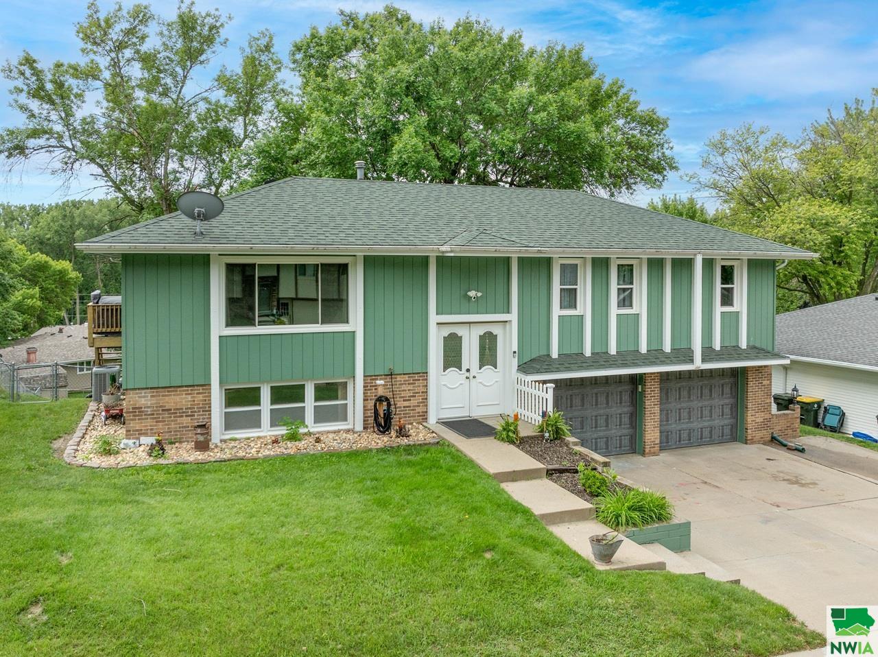 5318 Wellington Avenue, Sioux City, IA 51106 
