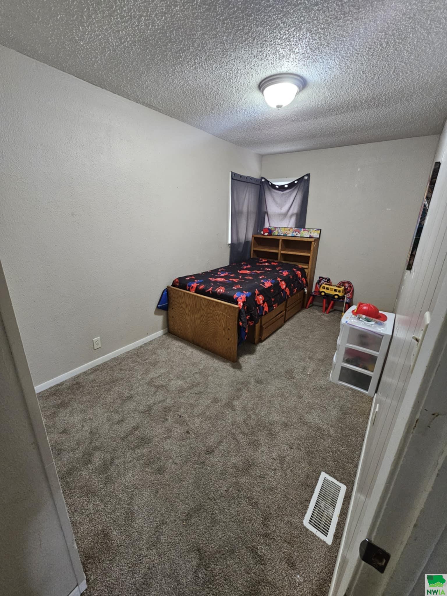 MLS #828877