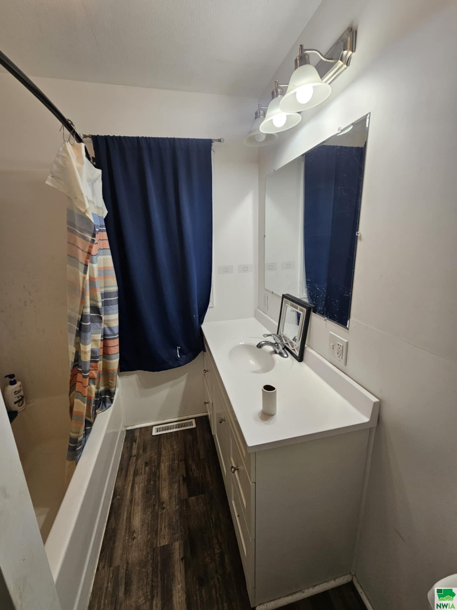 MLS #828877