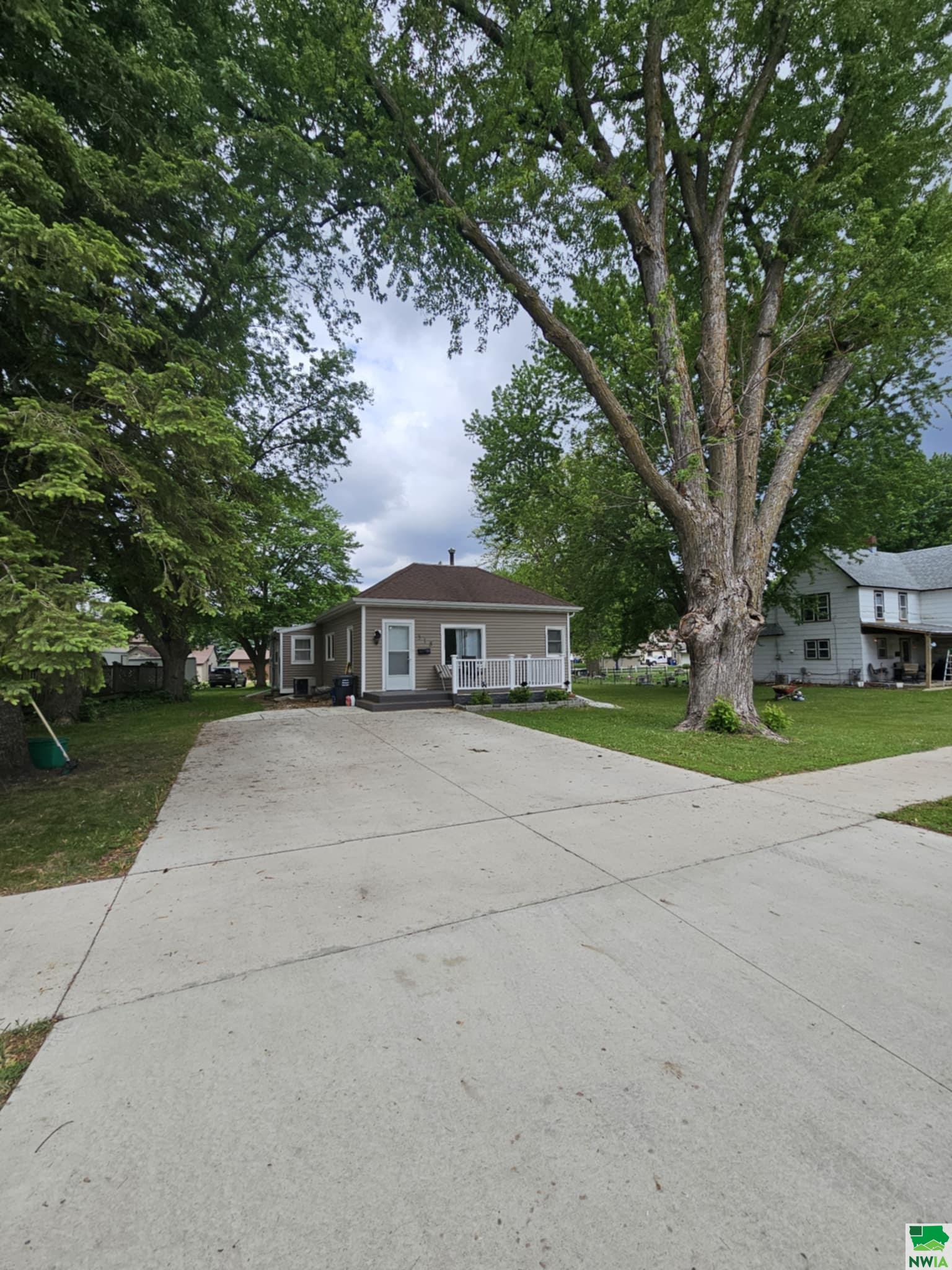 MLS #828877