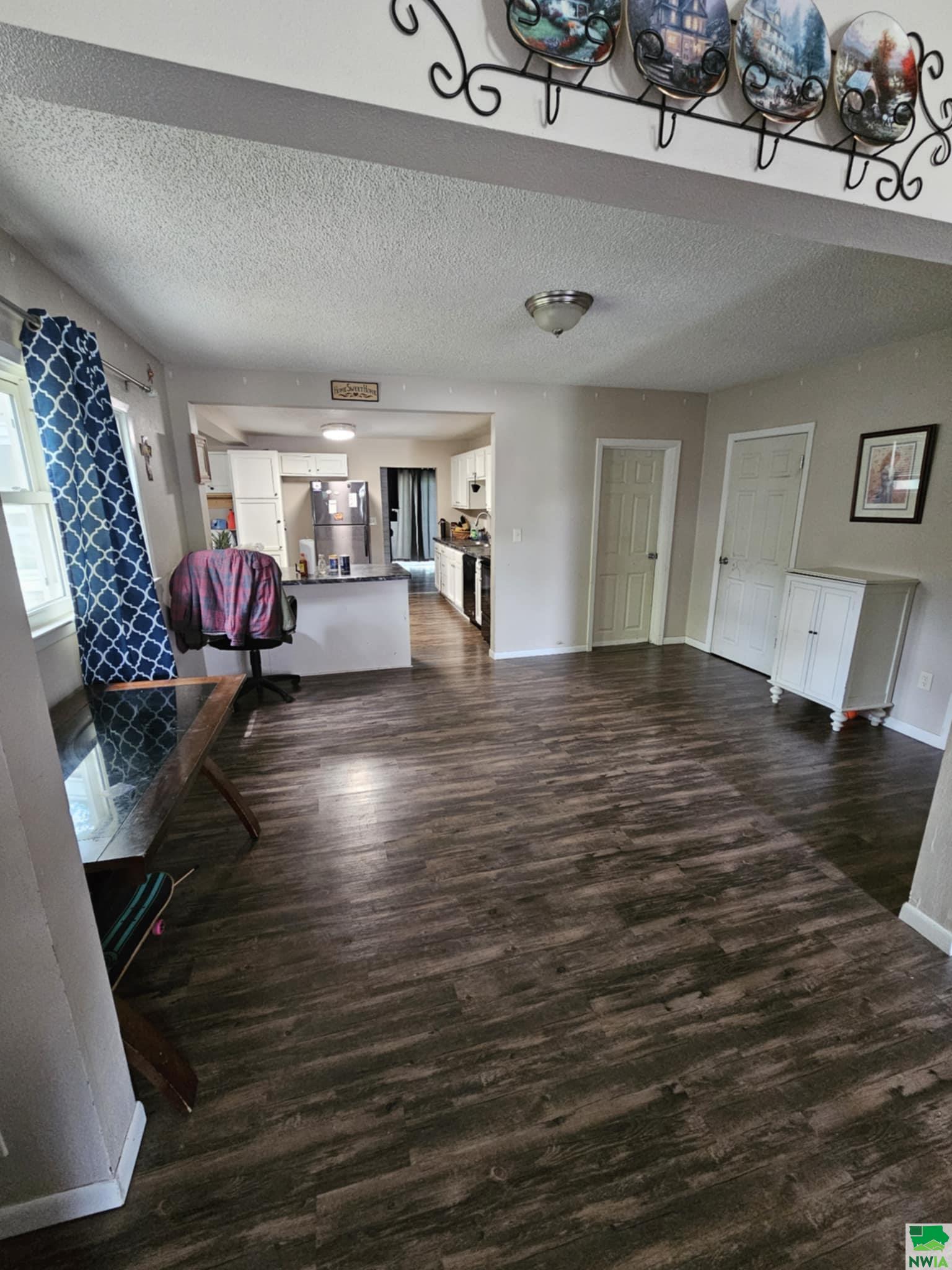 MLS #828877